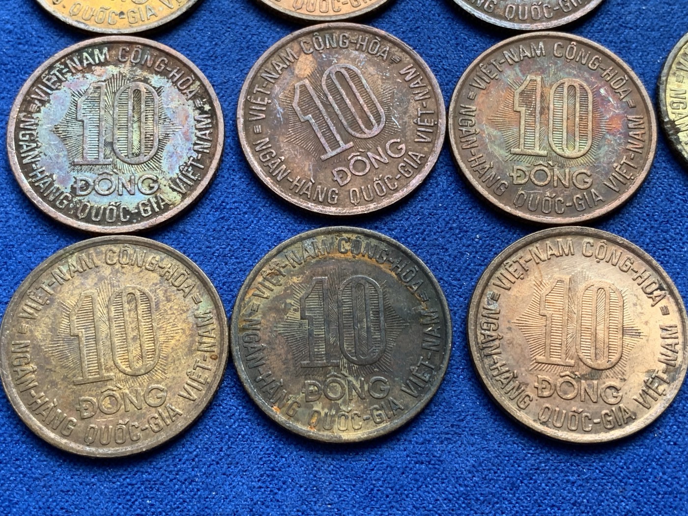 《竞宝斋》第215场-周日，周一 2场 (全场包邮) 10枚一组 南越1974年10盾 FAO 钢镀黄铜纪念币