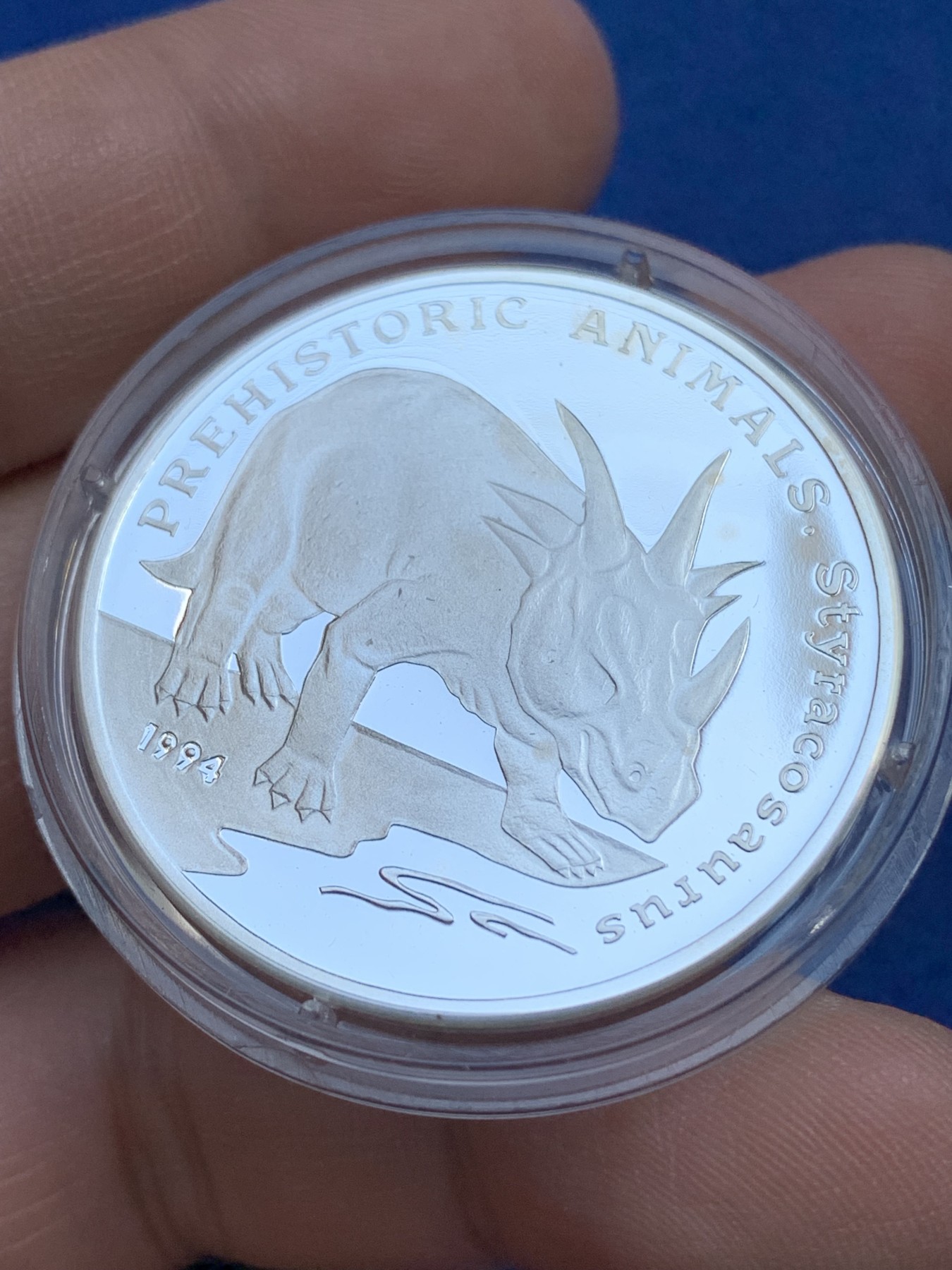 《竞宝斋》第215场-周日，周一 2场 (全场包邮) 阿富汗1994年三角龙500阿富汗尼精制大银币