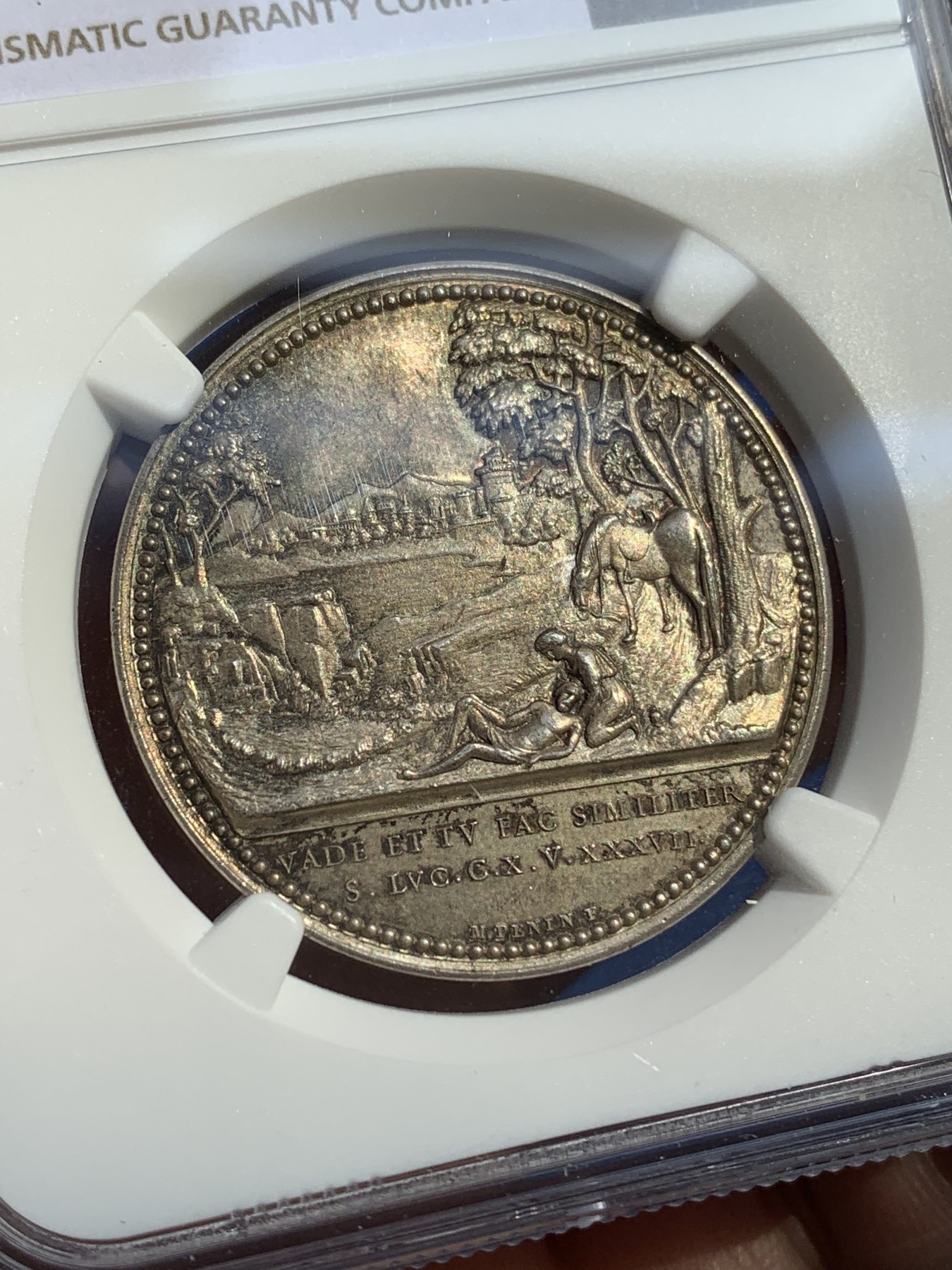 《竞宝斋》第215场-周日，周一 2场 (全场包邮) NGC MS64 1818年 法国 里昂大药房 圆形 银质代币 细节精细