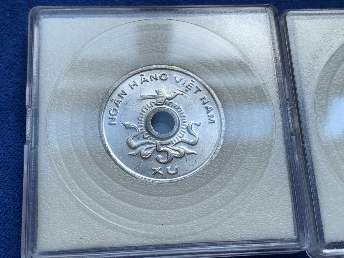 《竞宝斋》第215场-周日，周一 2场 (全场包邮) 3枚一组 越南1975年铝币