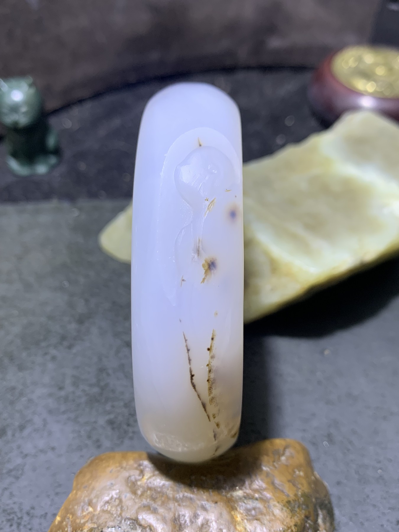 精美高玉化草花纹海洋玉髓手工雕刻一心向佛手镯一个！