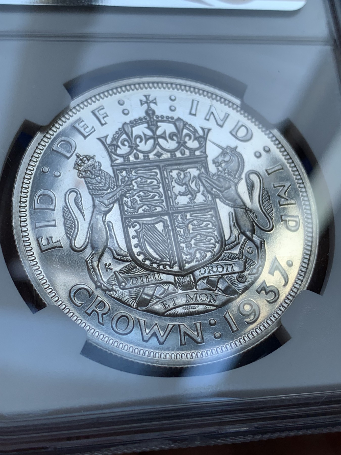 《竞宝斋》第215场-周日，周一 2场 (全场包邮) NGC-PROOF D 英国 1937年 乔治六世 登基 精制克朗 银币 看不出没分 上海N一言难尽