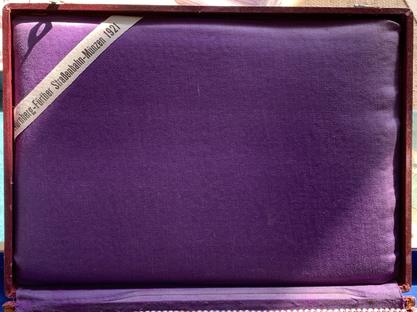 《竞宝斋》第215场-周日，周一 2场 (全场包邮) 全套1921纽伦堡电车代币 品相佳 盒装