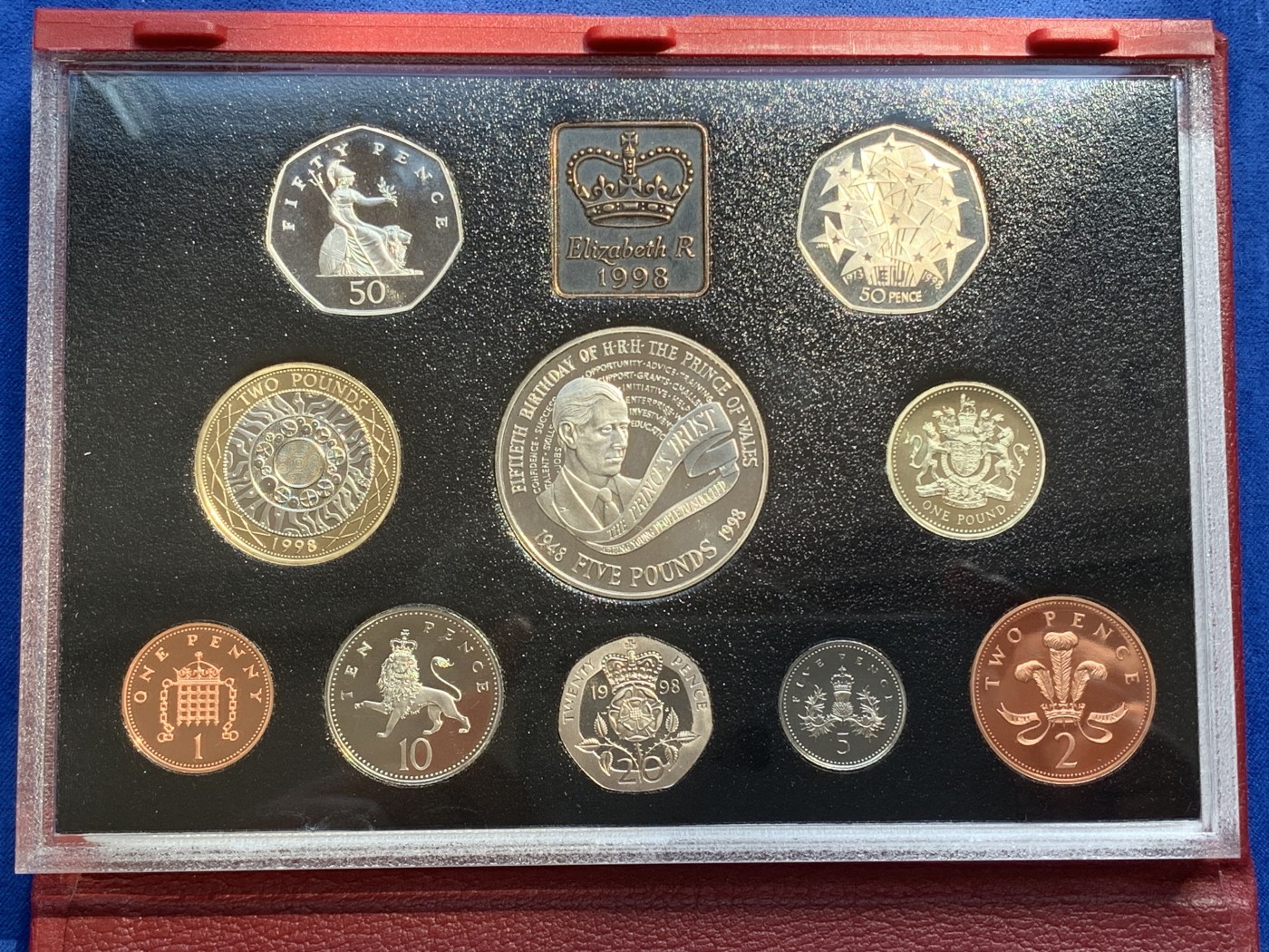 《竞宝斋》第215场-周日，周一 2场 (全场包邮) 英国1998年精致套币 到5镑高值克朗带证书proof set