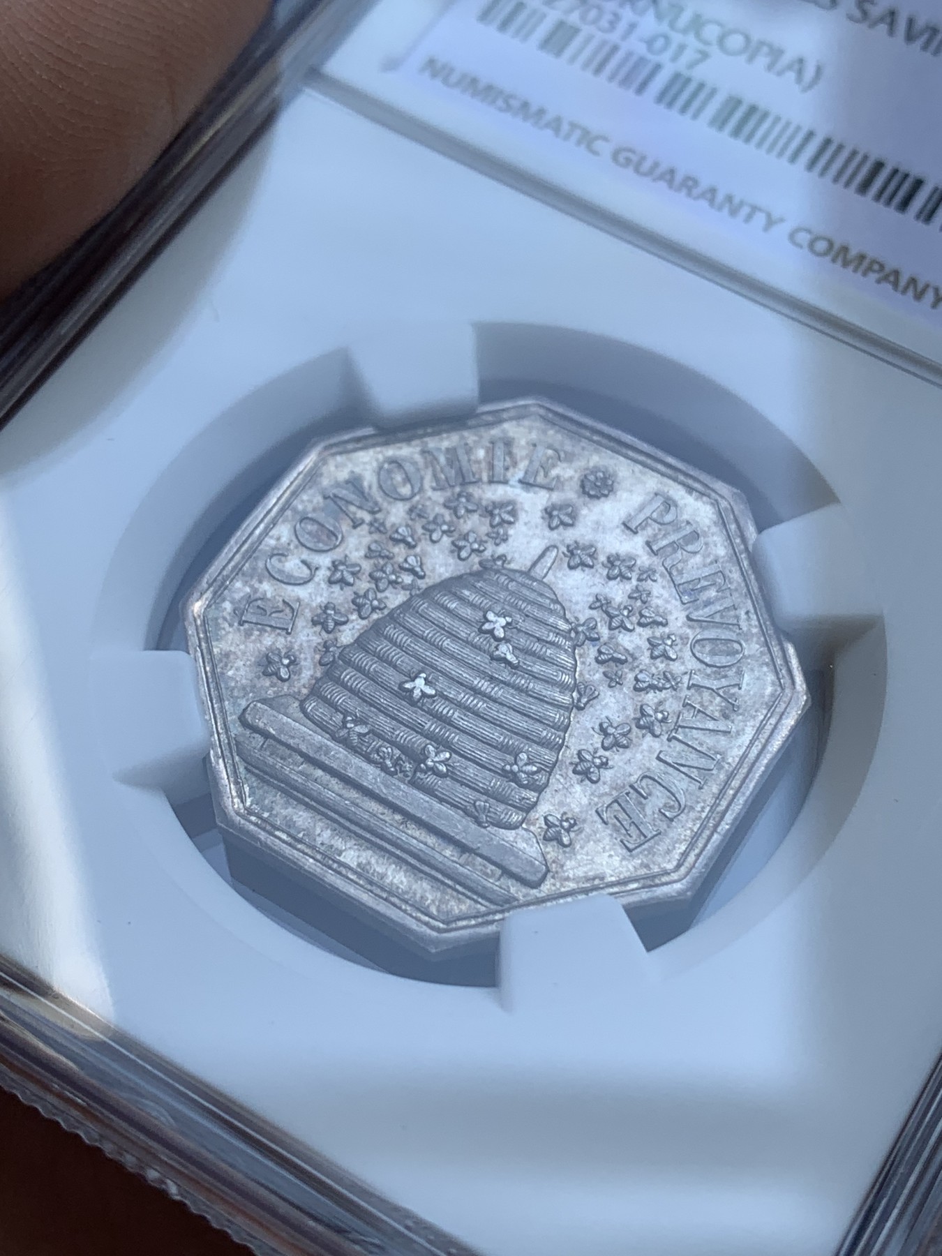 《竞宝斋》第215场-周日，周一 2场 (全场包邮) NGC MS63 法国 1835 瓦伦西亚储蓄银行 八角银质代币