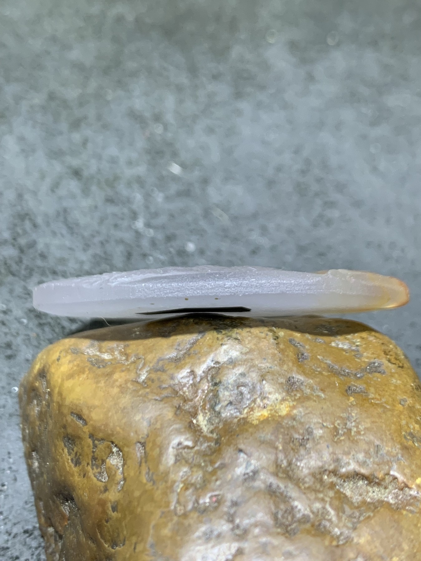 精美天然亚光高玉化巴西玛瑙手工俏色巧雕白鹭吊坠一个，