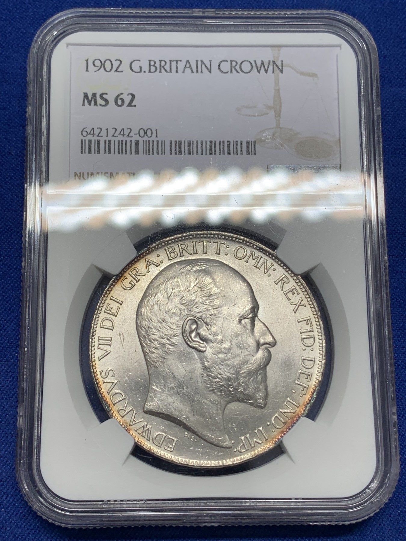 《竞宝斋》第215场-周日，周一 2场 (全场包邮) NGC-MS62 英国 1902年 爱德华七世 马剑克朗 银币 整体银光闪烁 带点包浆 非常好