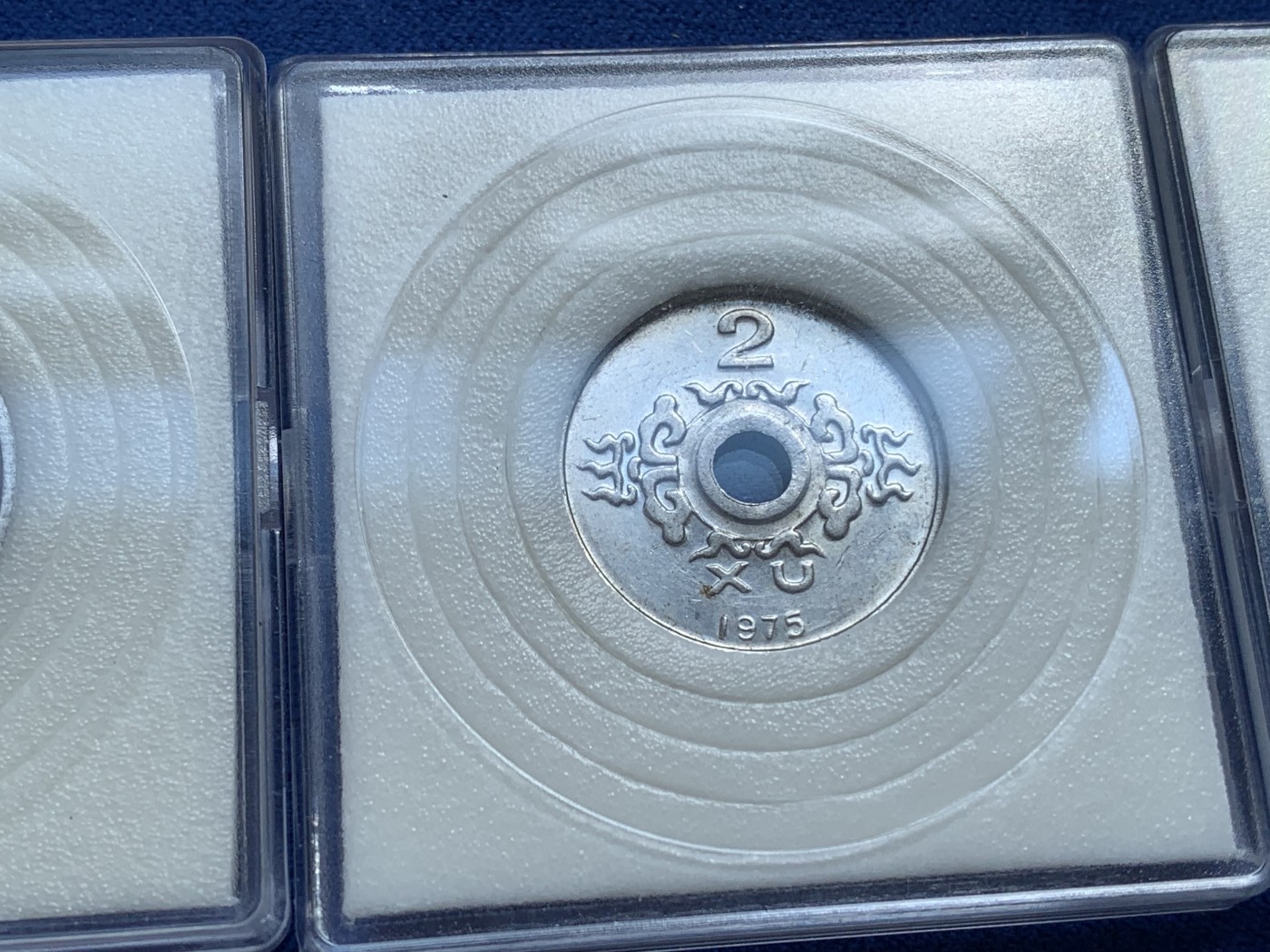 《竞宝斋》第215场-周日，周一 2场 (全场包邮) 3枚一组 越南1975年铝币