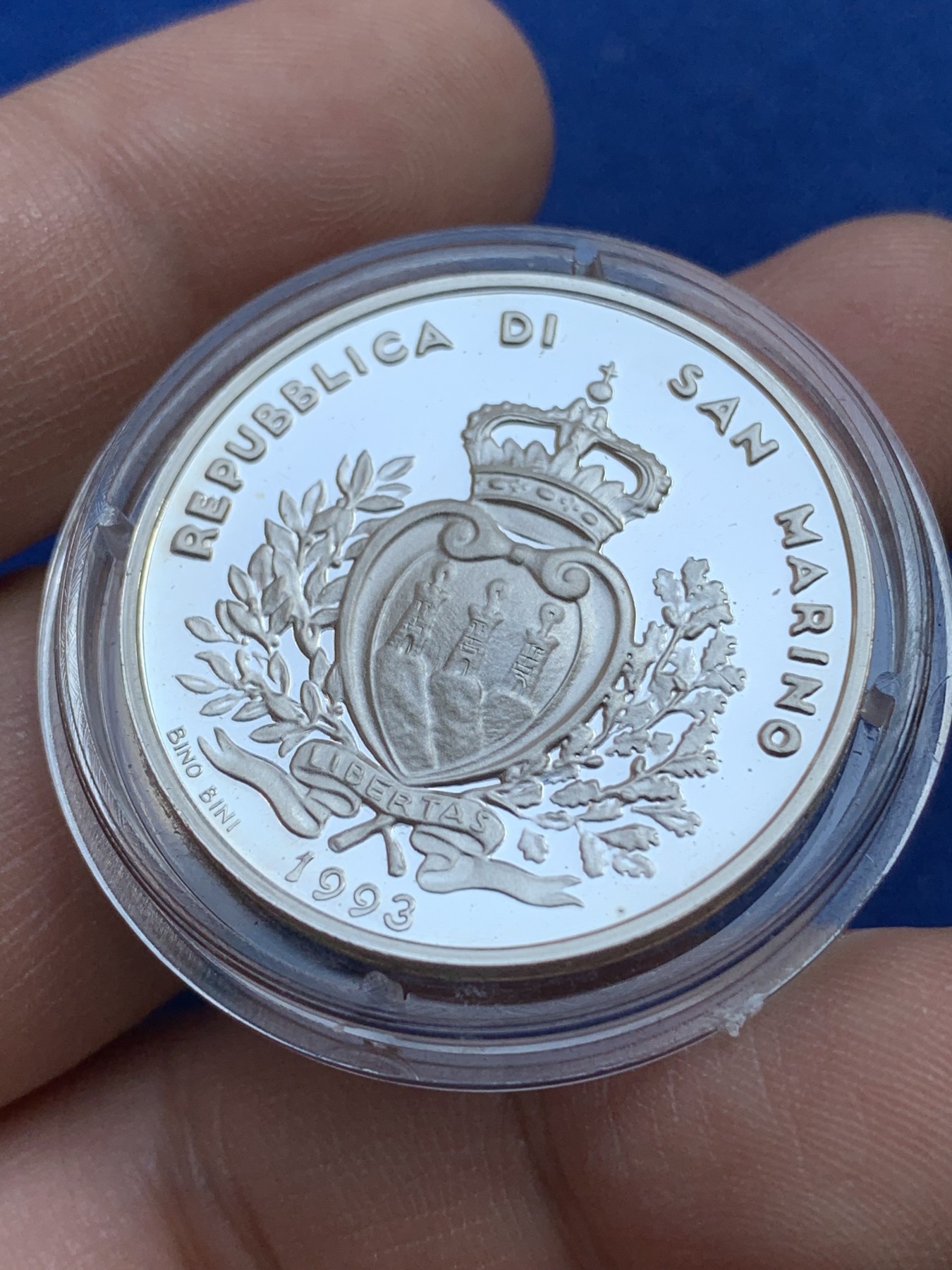 《竞宝斋》第215场-周日，周一 2场 (全场包邮) 圣马力诺1993年1000里拉精制银币