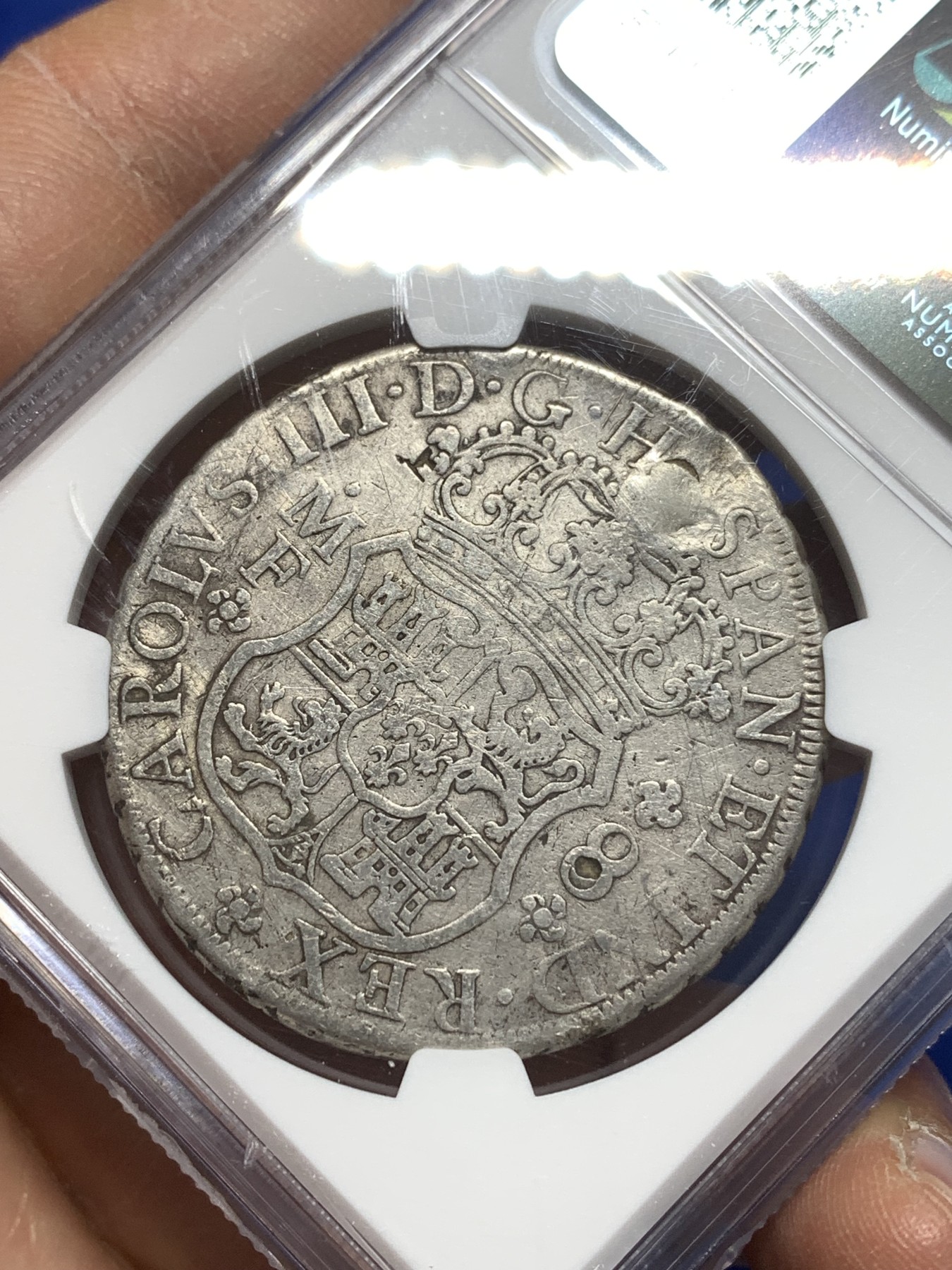 《竞宝斋》第215场-周日，周一 2场 (全场包邮) NGC-FD 西属墨西哥1768年地球双柱8R大银币