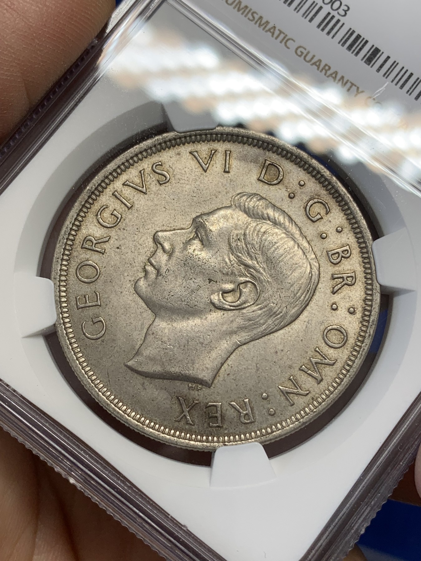 《竞宝斋》第215场-周日，周一 2场 (全场包邮) NGC- MS63 英国1937年乔治六世登基纪念克朗大银币， 光度很强