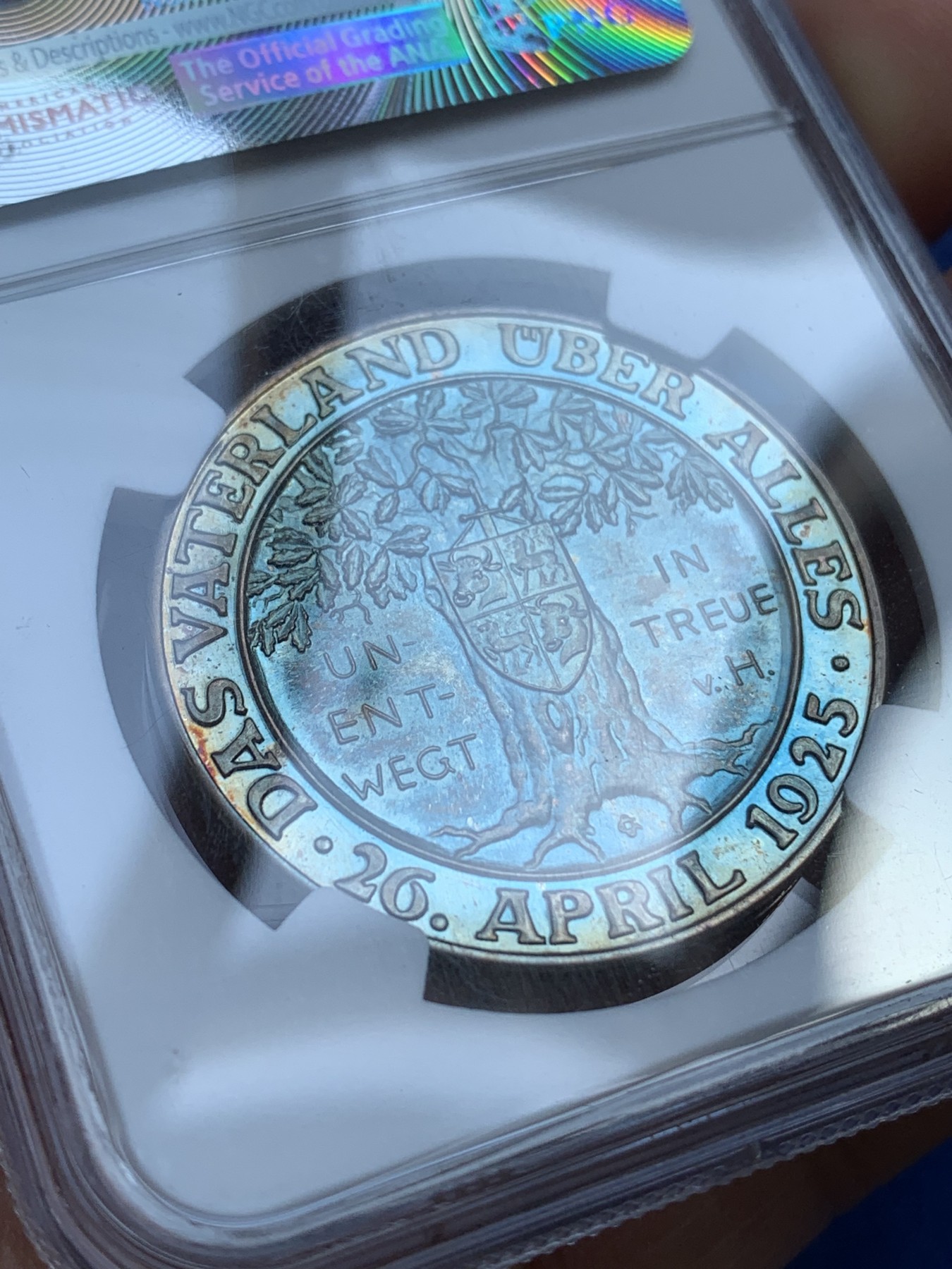 《竞宝斋》第215场-周日，周一 2场 (全场包邮) NGC MS66 1930年德国兴登堡橡树银章 五彩包浆 品相完美