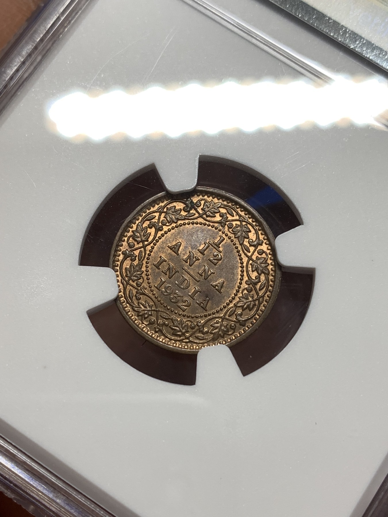 《竞宝斋》第215场-周日，周一 2场 (全场包邮) NGC MS64RB 1932年英属印度1/12安娜铜币