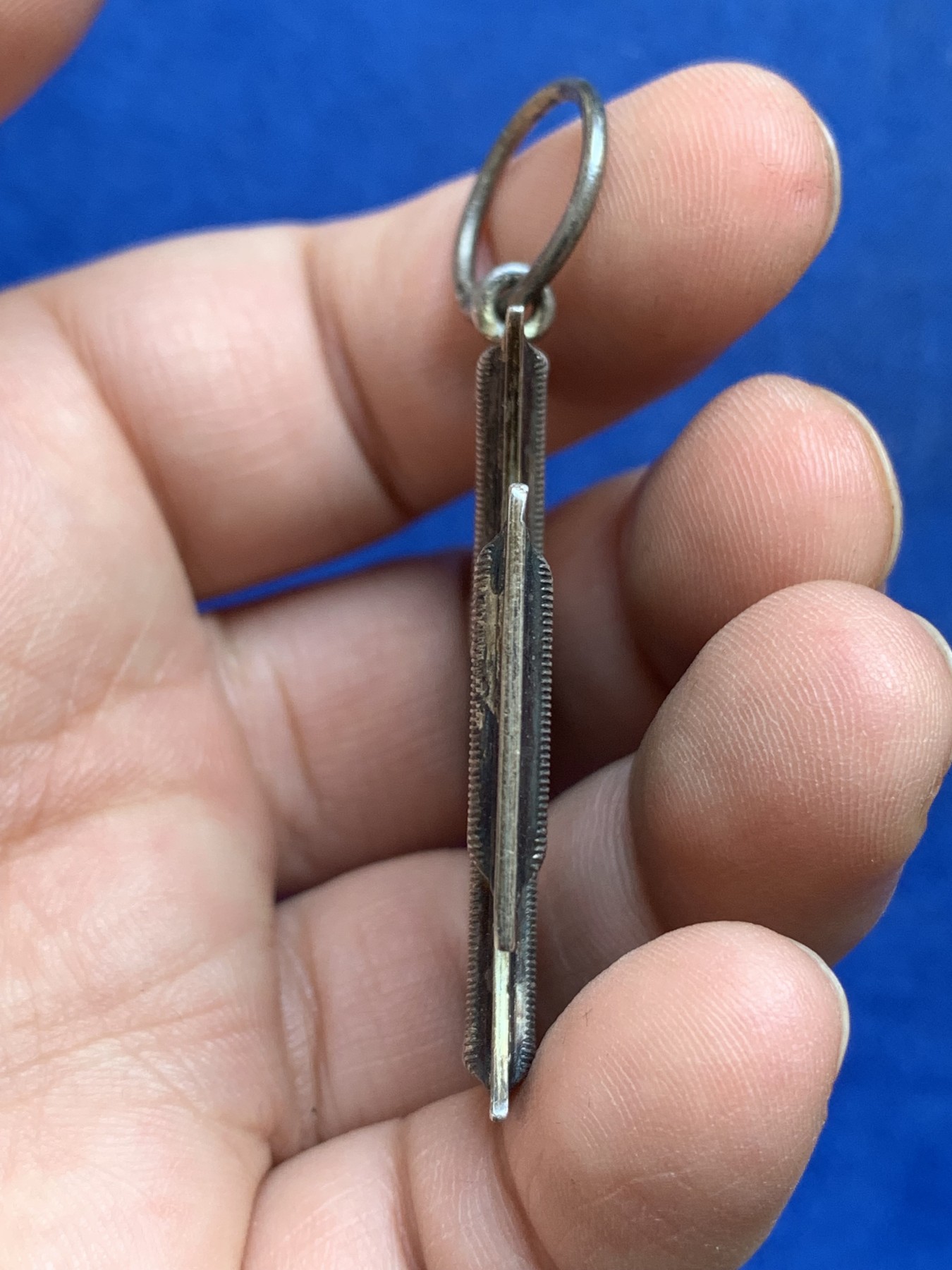 《竞宝斋》第215场-周日，周一 2场 (全场包邮) 一战德意志帝国二级铁十字勋章， 环上标S-W 漆面良好，包浆自然，边角锐利，盒子后配