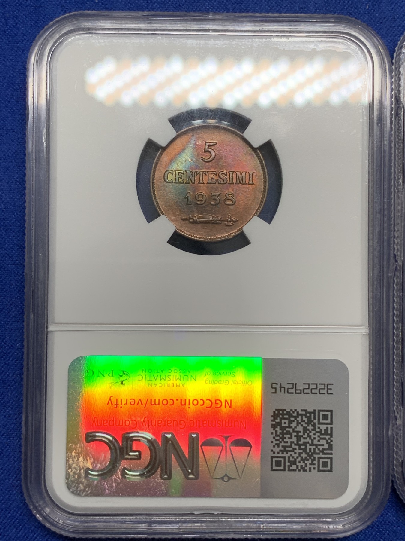 《竞宝斋》第215场-周日，周一 2场 (全场包邮) 两枚一组 NGC-MS63 圣马力诺1938年5分铜币，铜光好品+NGC-MS63 加拿大1944乔六5分，转光好品低评，含铁易锈不容易出分