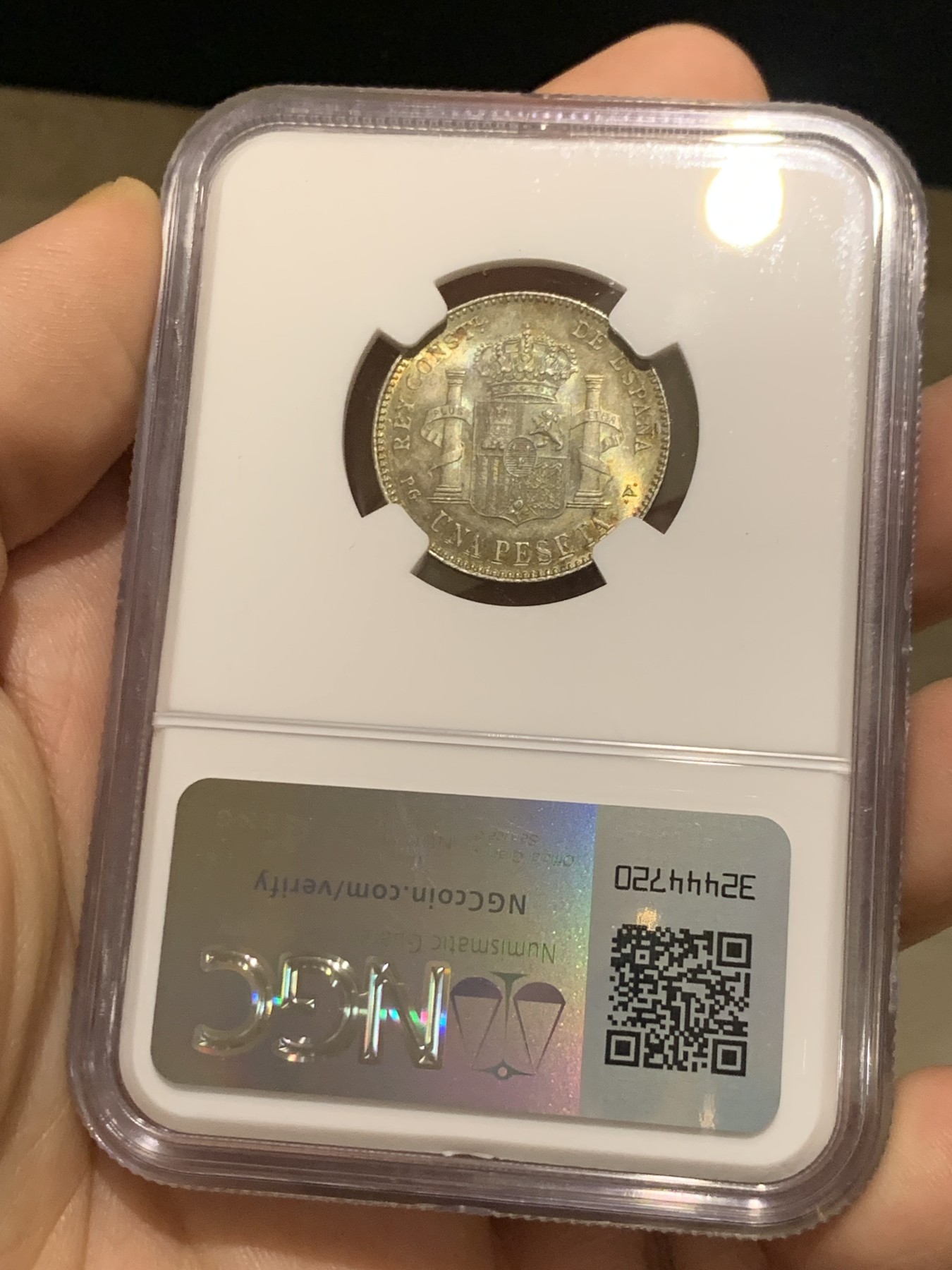 《竞宝斋》第215场-周日，周一 2场 (全场包邮) NGC MS64 西班牙1896年阿方索十三世1比塞塔银币 高分 五彩包浆 难得