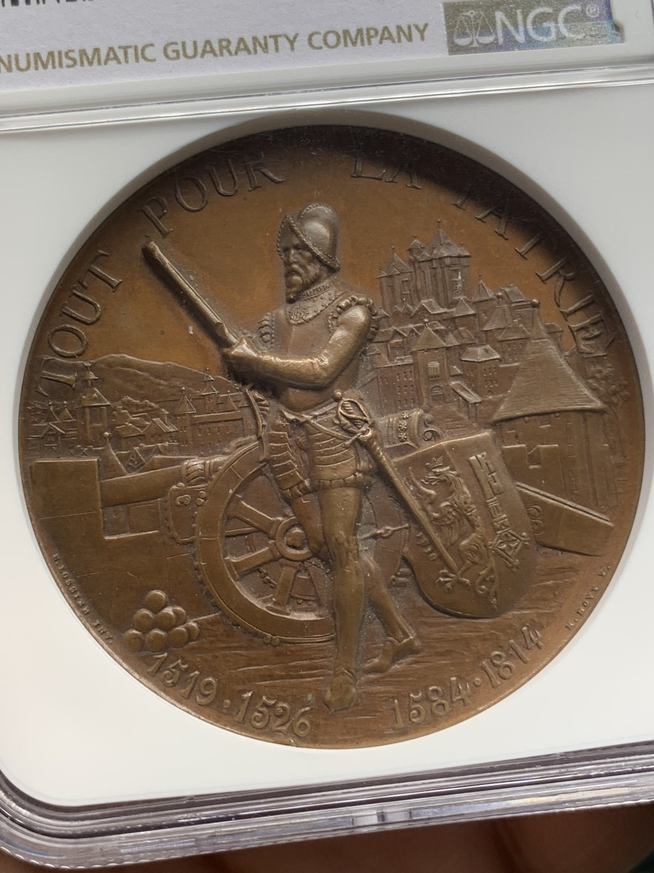 《竞宝斋》第215场-周日，周一 2场 (全场包邮) NGC MS64BN 1887年瑞士日内瓦射击节高浮雕铜章 原味巧克力包浆 品相状态非常好