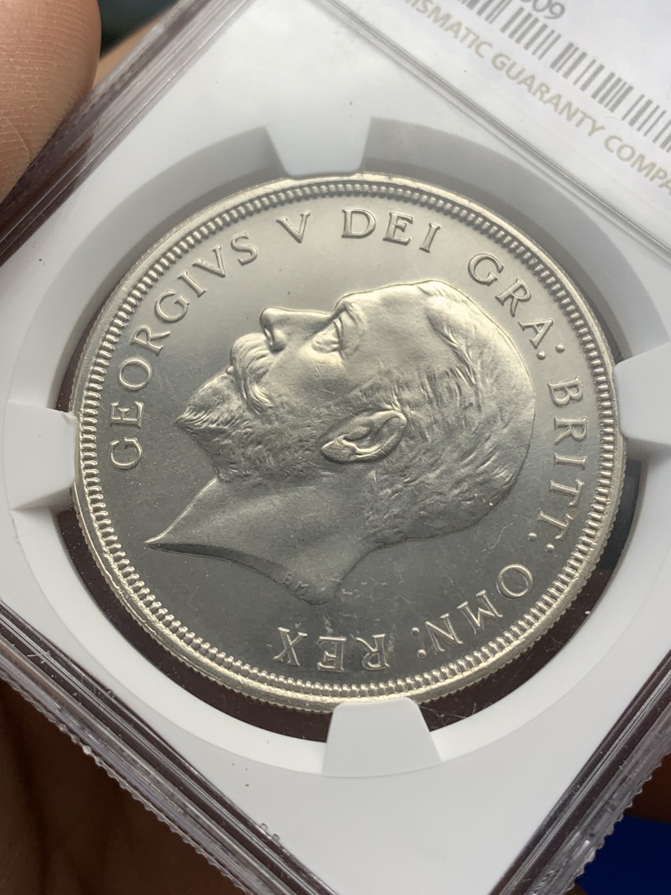 《竞宝斋》第215场-周日，周一 2场 (全场包邮) NGC PF64 英国1927年乔治五世精制花冠一克朗银币，精制镜面