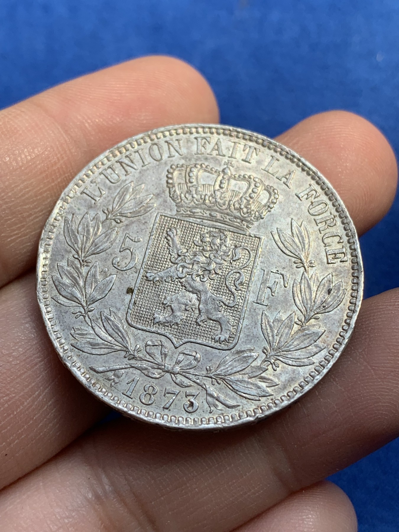 《竞宝斋》第215场-周日，周一 2场 (全场包邮) 比利时1873年 利奥波德二世 5法郎银币 带底光 细节还不错