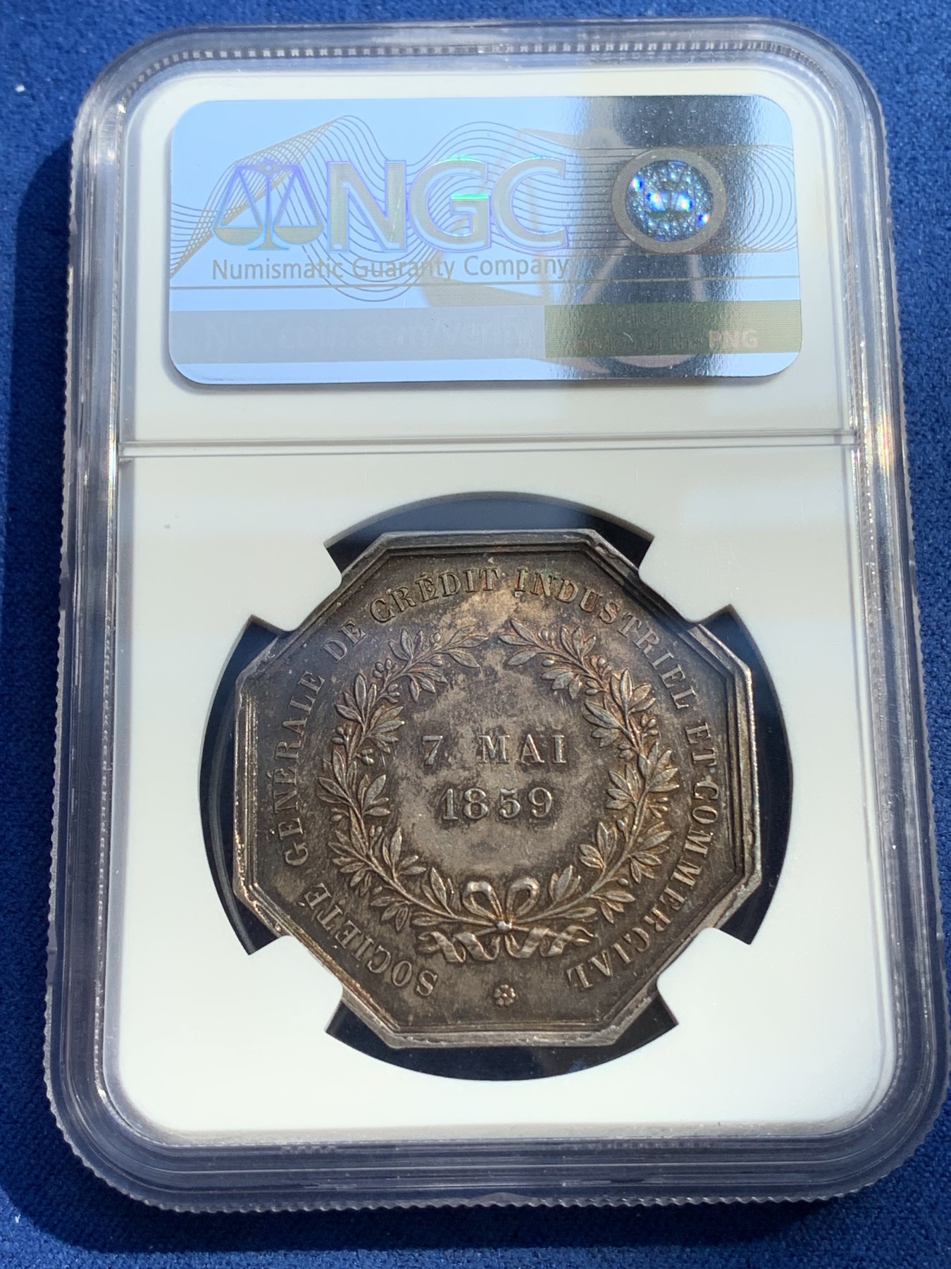 《竞宝斋》第215场-周日，周一 2场 (全场包邮) NGC-MS62 法国1859年 站人 八角银制JETON 顶级品相 五彩包浆