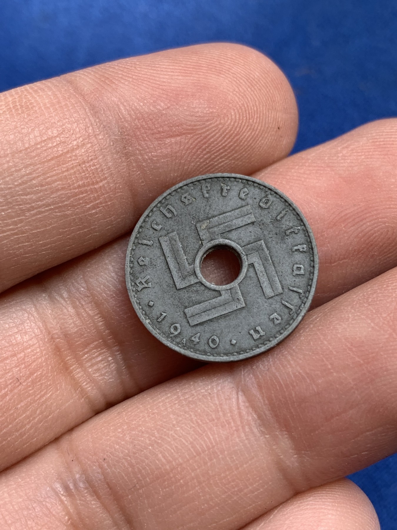 《竞宝斋》第215场-周日，周一 2场 (全场包邮) 德三1940年中孔5芬尼 非常稀有的品种和品相 少见品种