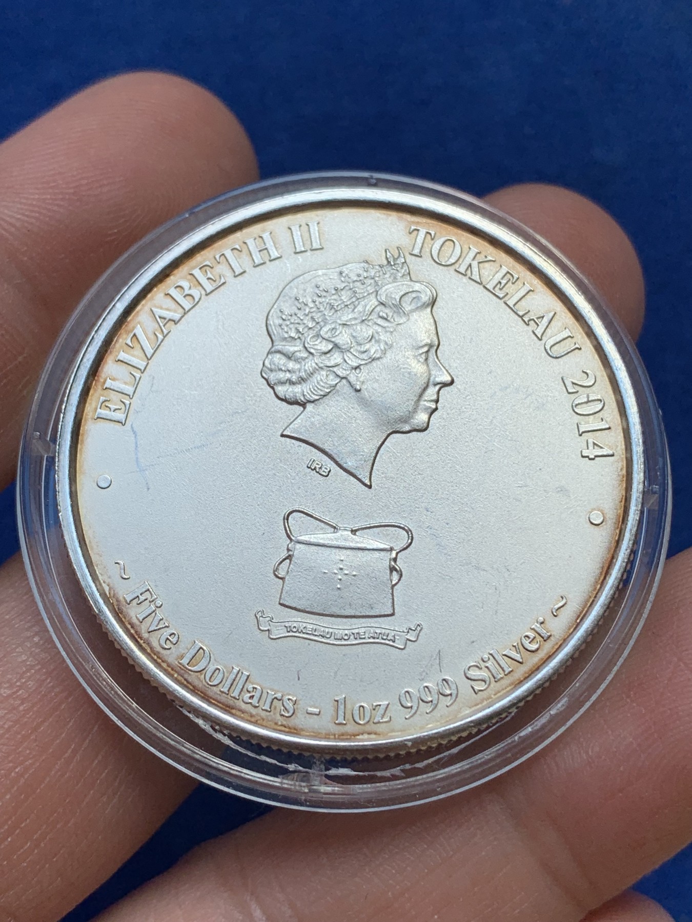 《竞宝斋》第215场-周日，周一 2场 (全场包邮) 新西兰 托克劳群岛 2014 黄鳍金枪鱼 5刀 大银币 999银 31.1克