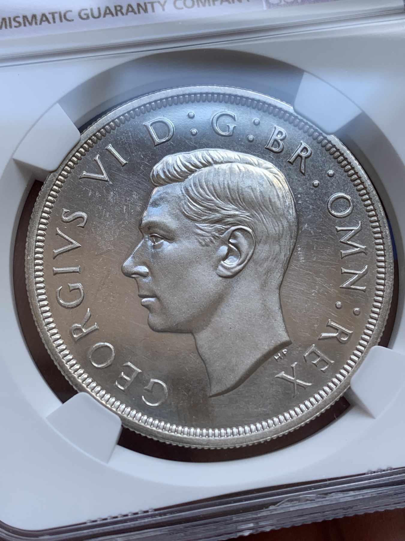 《竞宝斋》第215场-周日，周一 2场 (全场包邮) NGC-PROOF D 英国 1937年 乔治六世 登基 精制克朗 银币 看不出没分 上海N一言难尽