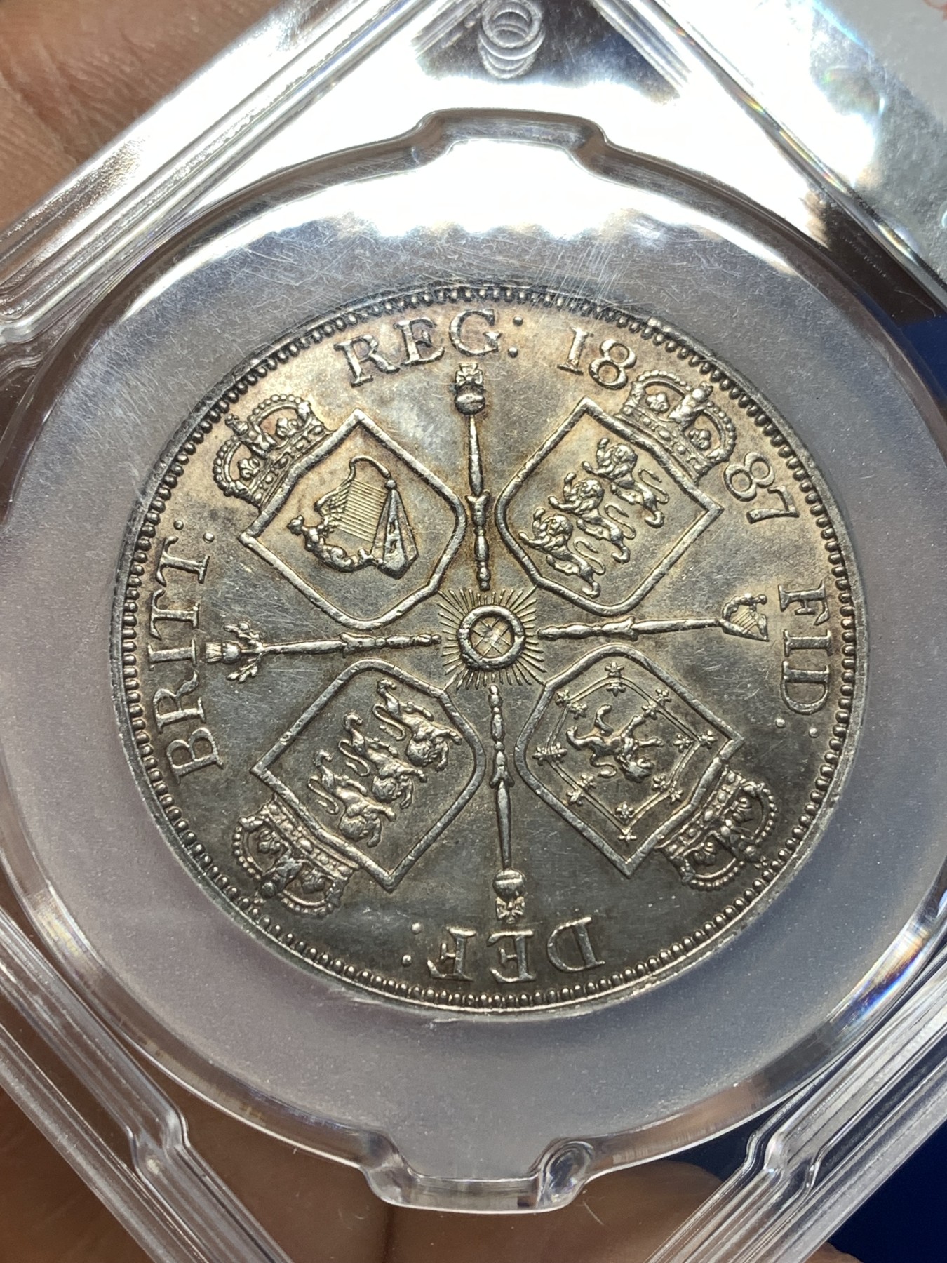 《竞宝斋》第215场-周日，周一 2场 (全场包邮) CSIS国评 MS60 维多利亚女王4先令大银币，罗马数字1要比阿拉伯数字1发型的数量少很多！AU品质!