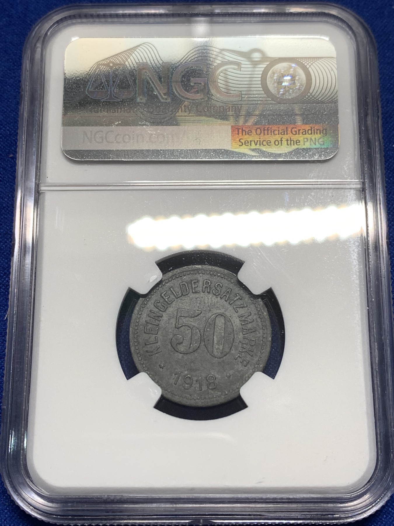 《竞宝斋》第215场-周日，周一 2场 (全场包邮) NGC AUD 1918年德紧 50P Zinc Hof代币