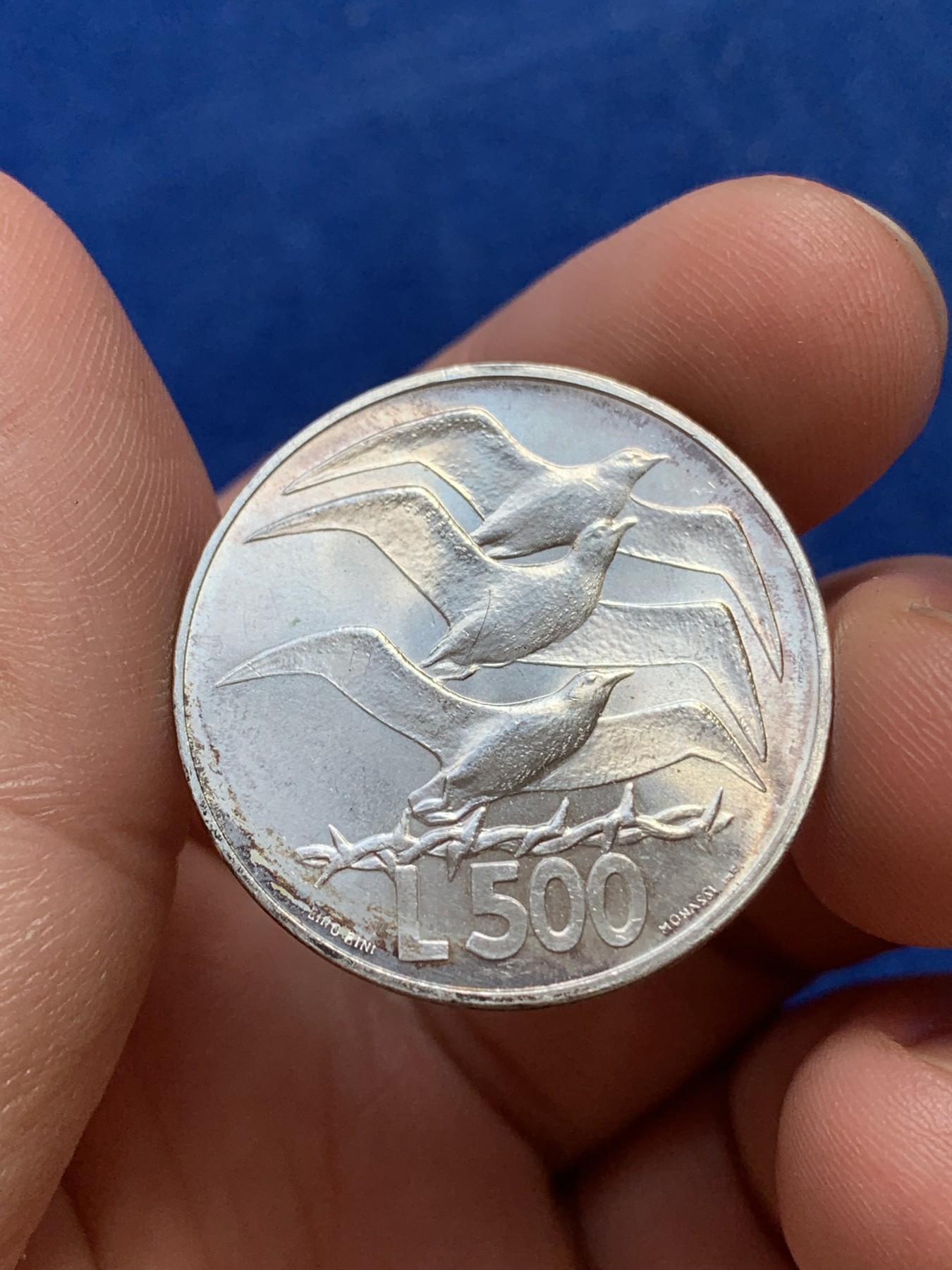 《竞宝斋》第215场-周日，周一 2场 (全场包邮) 圣马力诺 1975 500里拉 海鸥银币 出厂状态