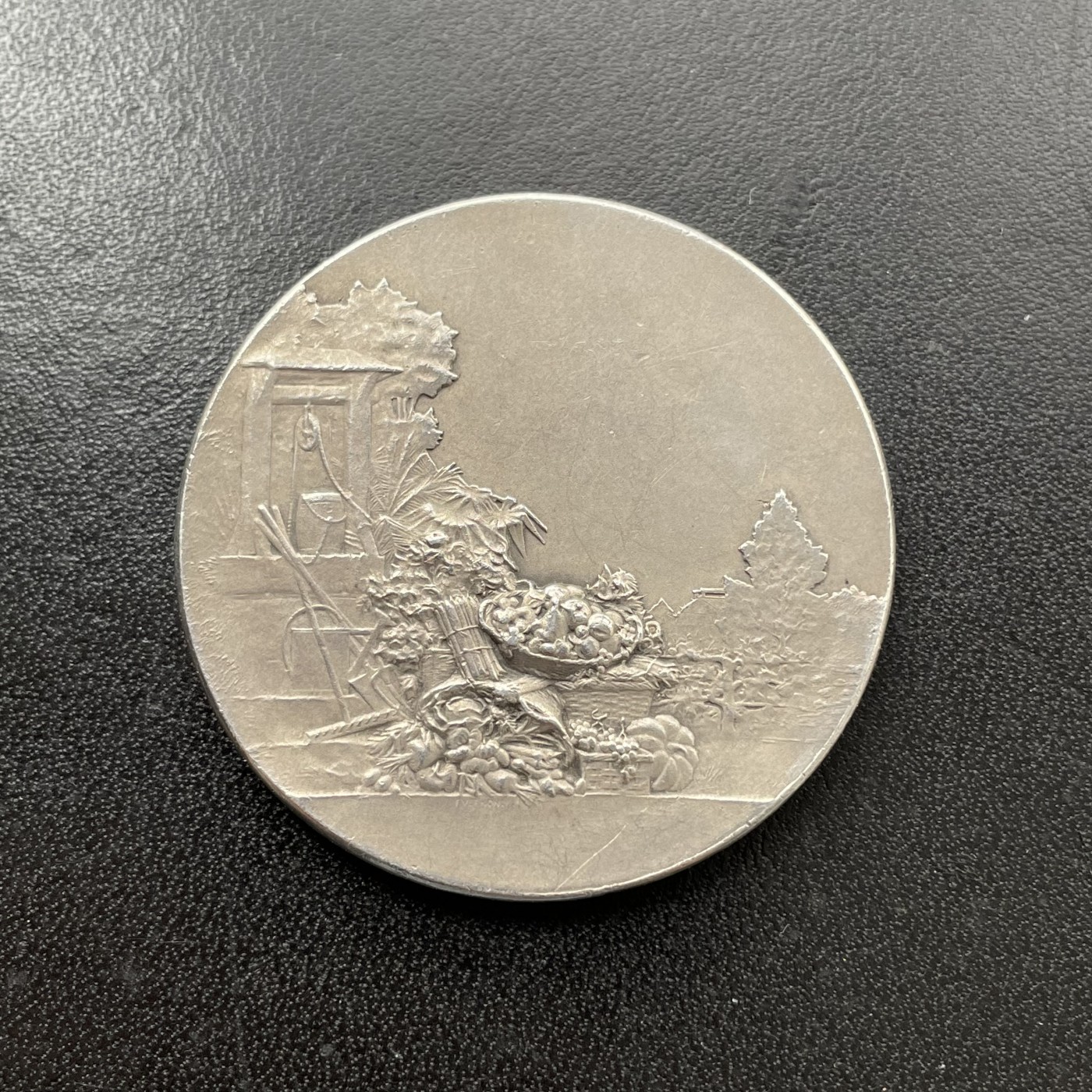 「木头集藏」章牌专场-第33期 F.Vernon～法国园艺银奖章 直径：40mm,29.3g，边铭：菱形厂标 密涅瓦银标 ARGENT 950/1000。
