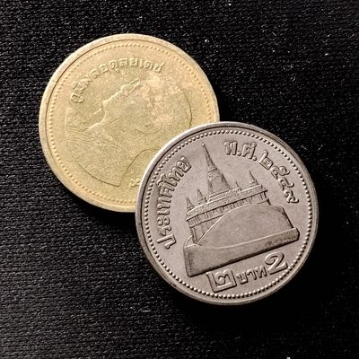 231202 泰国2铢一组2枚，保真年份随机发货