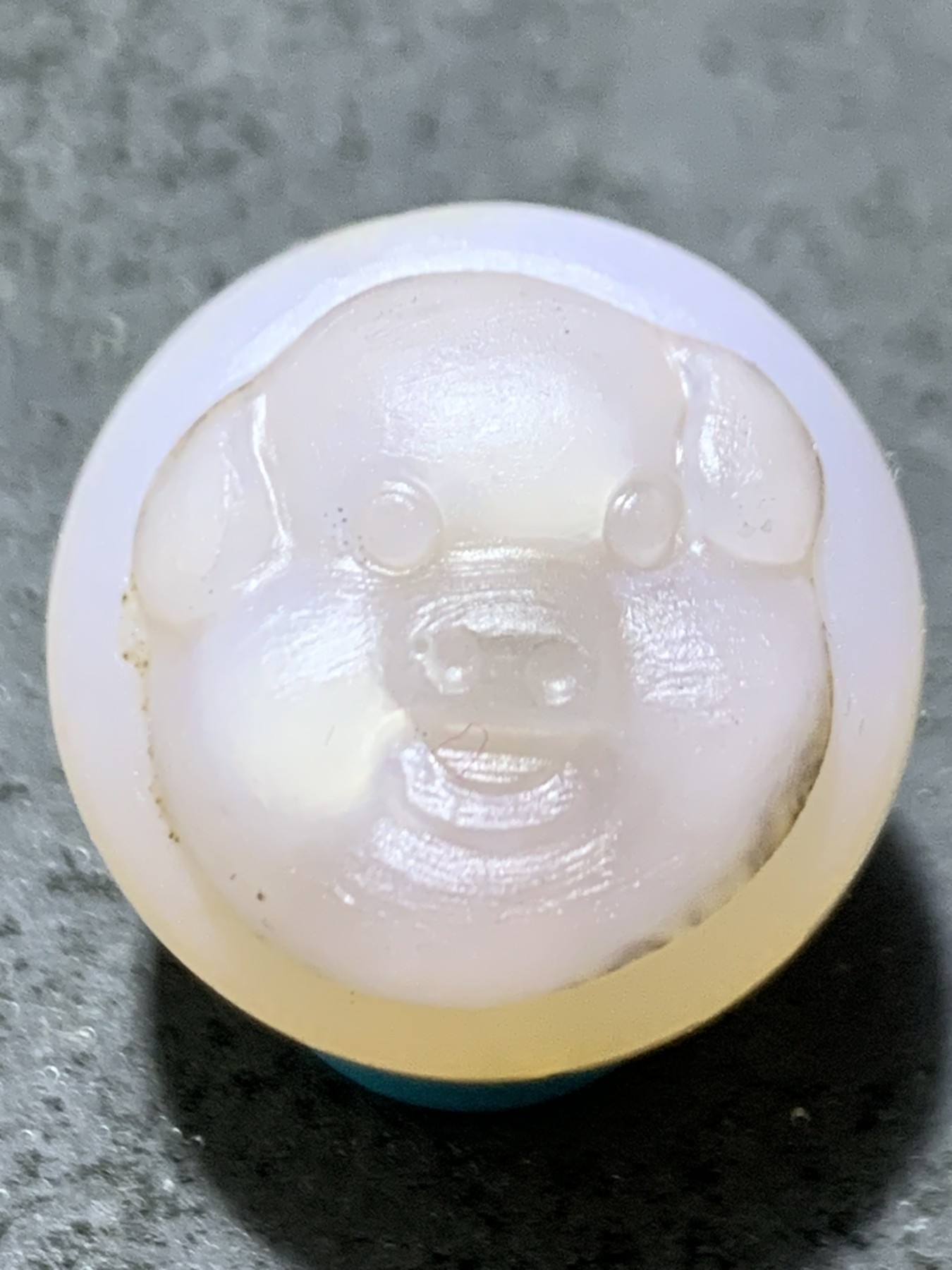 精美高玉化亚光海洋玉髓手工俏色巧雕小猪2.0随形圆珠一个！