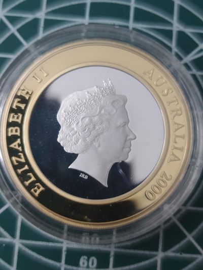 燕姐换藏第70拍 澳大利亚2001年千禧年未来10元银币