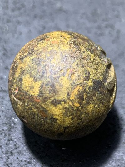 精美亚光风化草花纹战国红玛瑙手工雕刻福字单珠一颗！ 精美亚光风化草花纹战国红玛瑙手工雕刻福字单珠一颗！