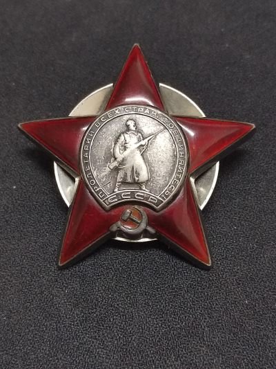戎马世界章牌大赏第53期 - 苏联红星勋章，208w号段，珠宝局版，授予少尉带领营渡河摧毁敌军机枪