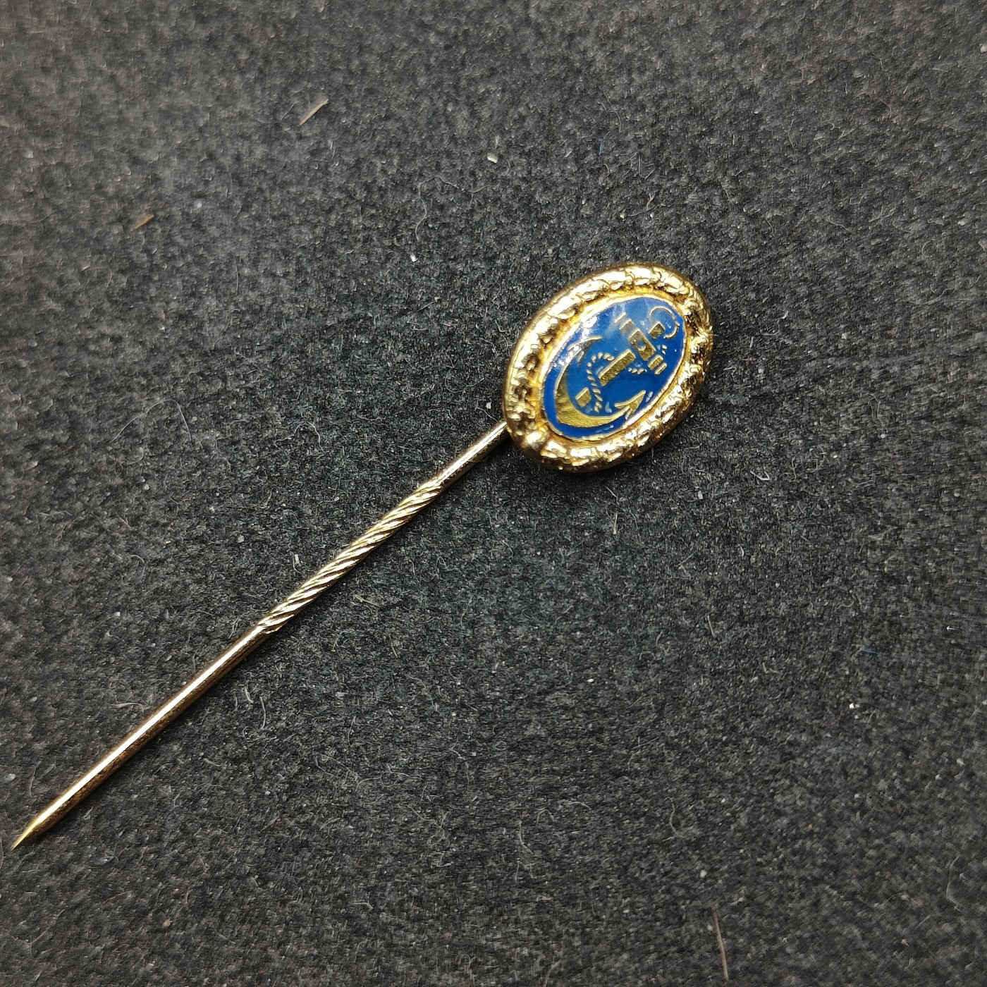 全场0元起拍 第109期 咸鱼国勋章拍卖专场 11月19日（周日）下午6：00开始 东德舰艇徽章