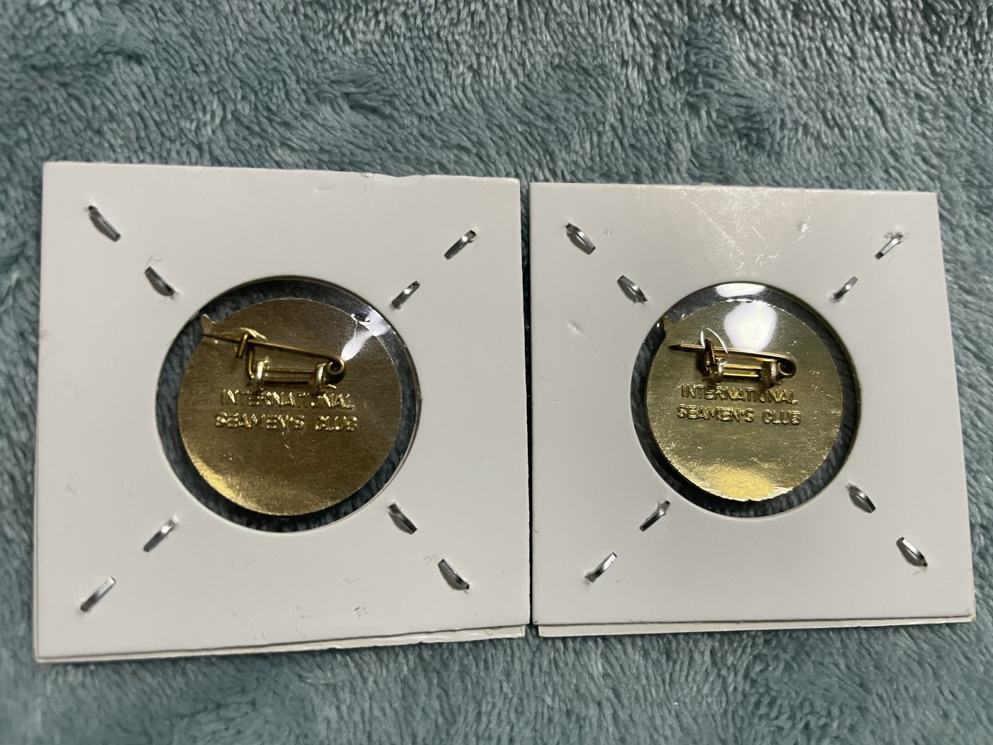 徽章、杂项币专场 上海国际旅游节海军俱乐部，两枚一套