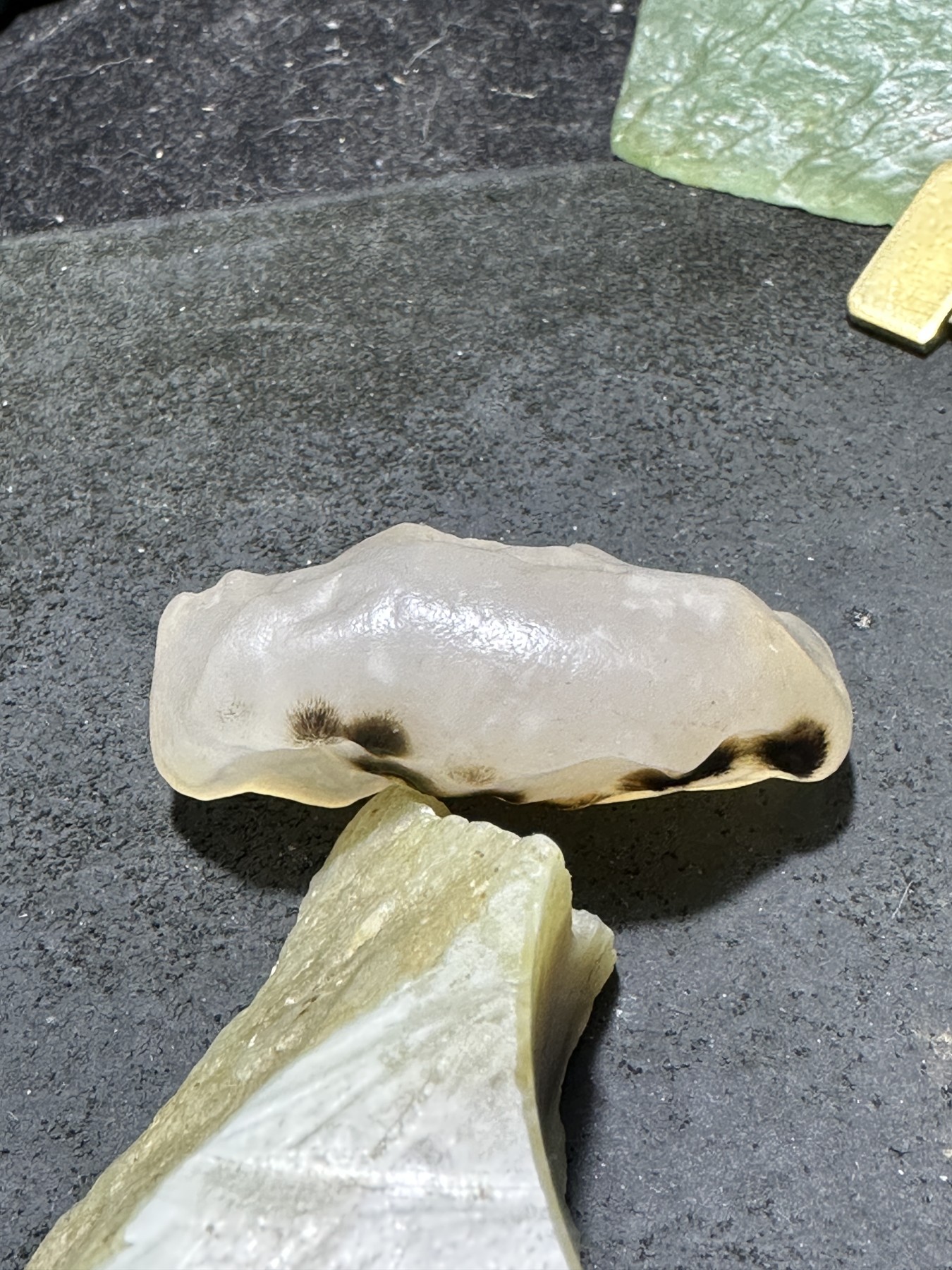放福利！精美天然罕见发丝阿拉善玛瑙原石一颗