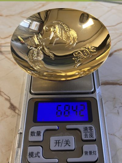 【海寕潮】拍卖第九十期 - 【海寧潮】日本仙鹤龟镀24K金纪念盅，直径74毫米，重68.42克