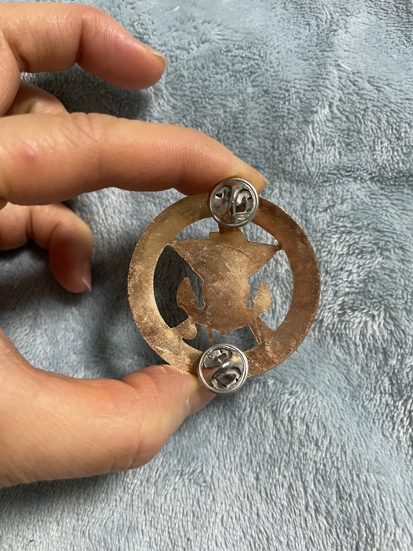 徽章、杂项币专场 厄瓜多尔纪念章，极美品，带锁扣