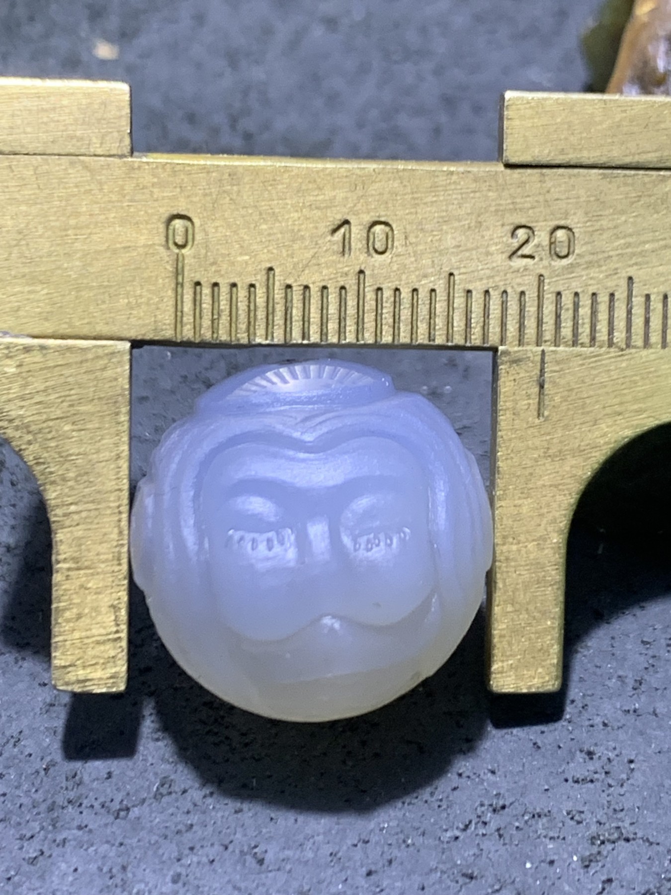 精美高玉化亚光海洋玉髓手工俏色巧雕人鱼公主2.0随形圆珠一个