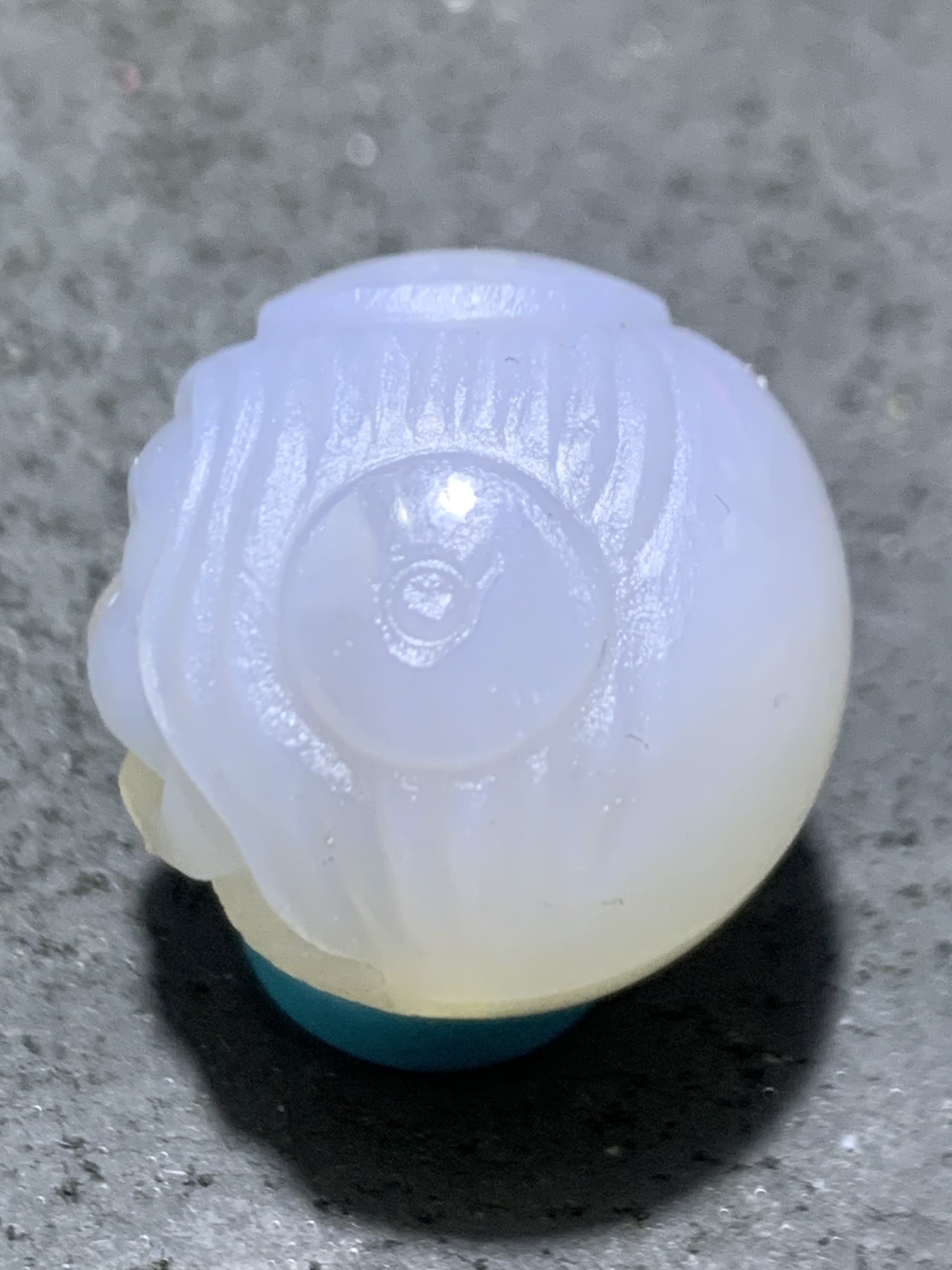 精美高玉化亚光海洋玉髓手工俏色巧雕人鱼公主2.0随形圆珠一个