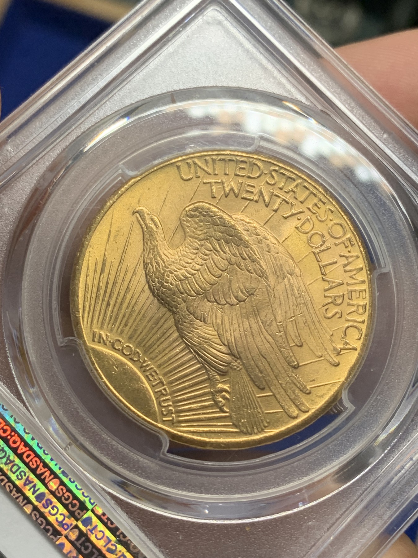 《竞宝斋》第216场-周日，周一 2场 (全场包邮) PCGS-MS65 美国 1927  20美元 双鹰 大金币 65高分+经典设计 33.43克 超大规格 一枚毕业的品种