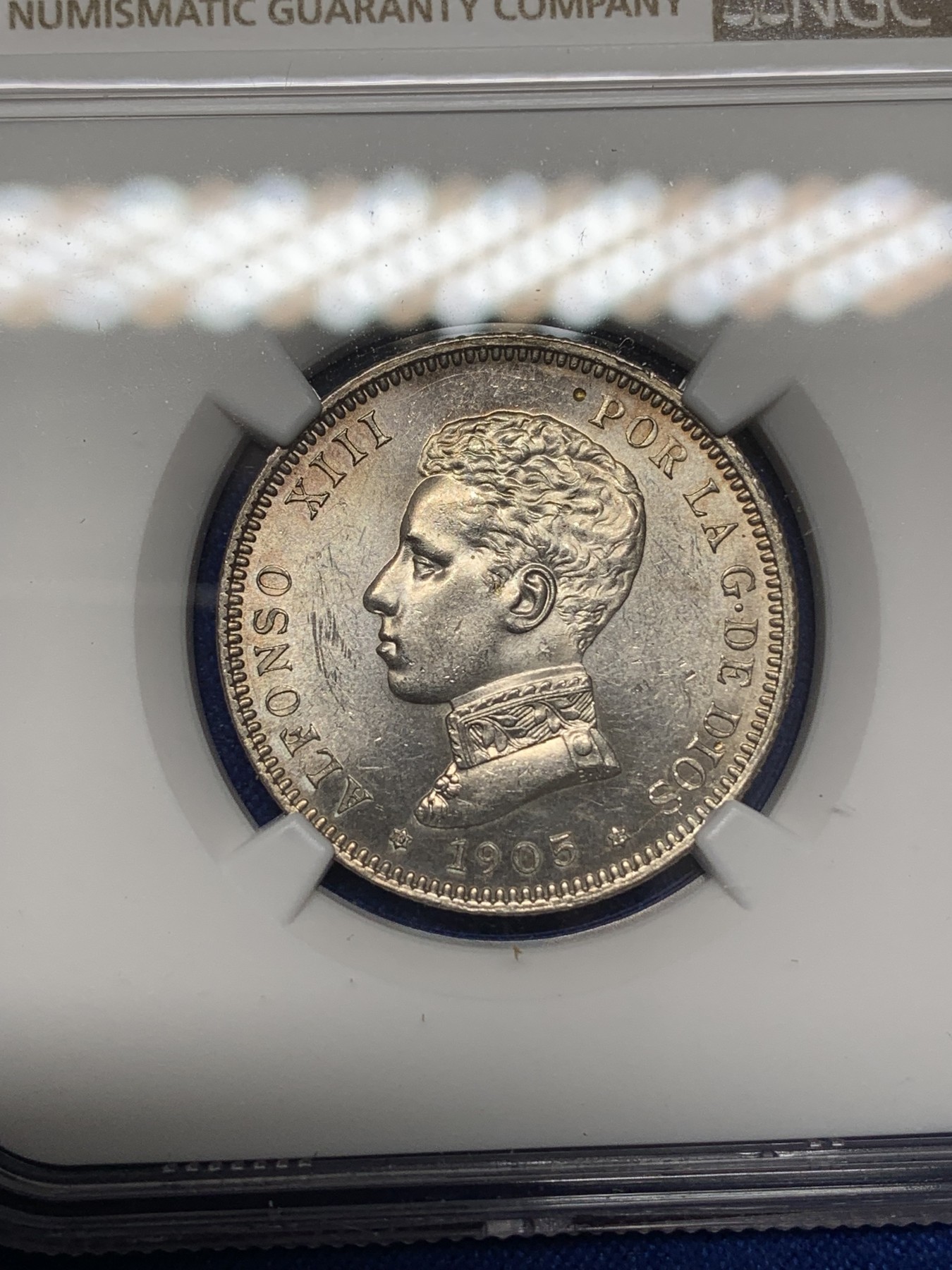 《竞宝斋》第216场-周日，周一 2场 (全场包邮) NGC-MS61 西班牙1905阿方索十三世2比塞塔银币