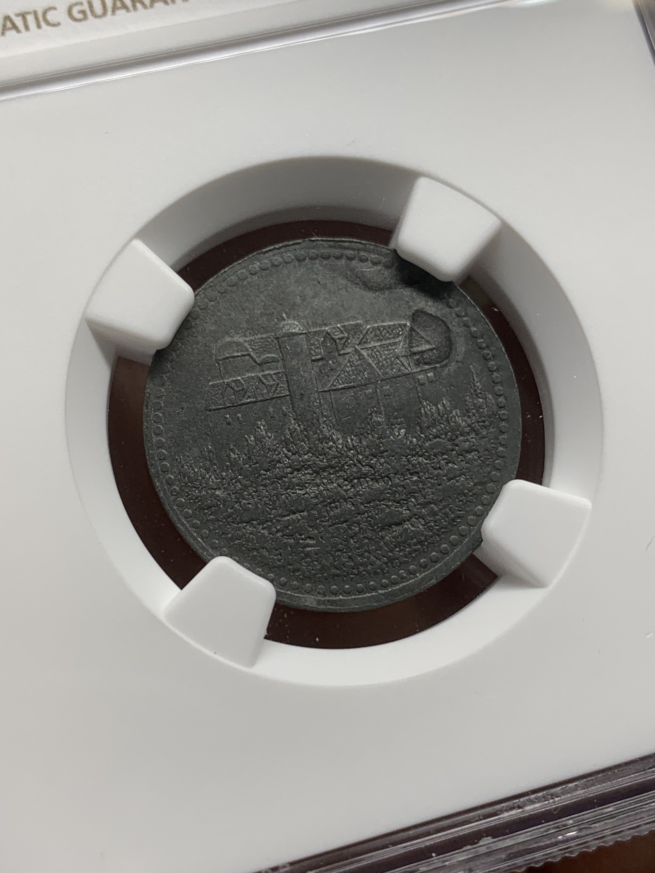 《竞宝斋》第216场-周日，周一 2场 (全场包邮) NGC UNCD 1918年德紧50P代币 少见景观品种