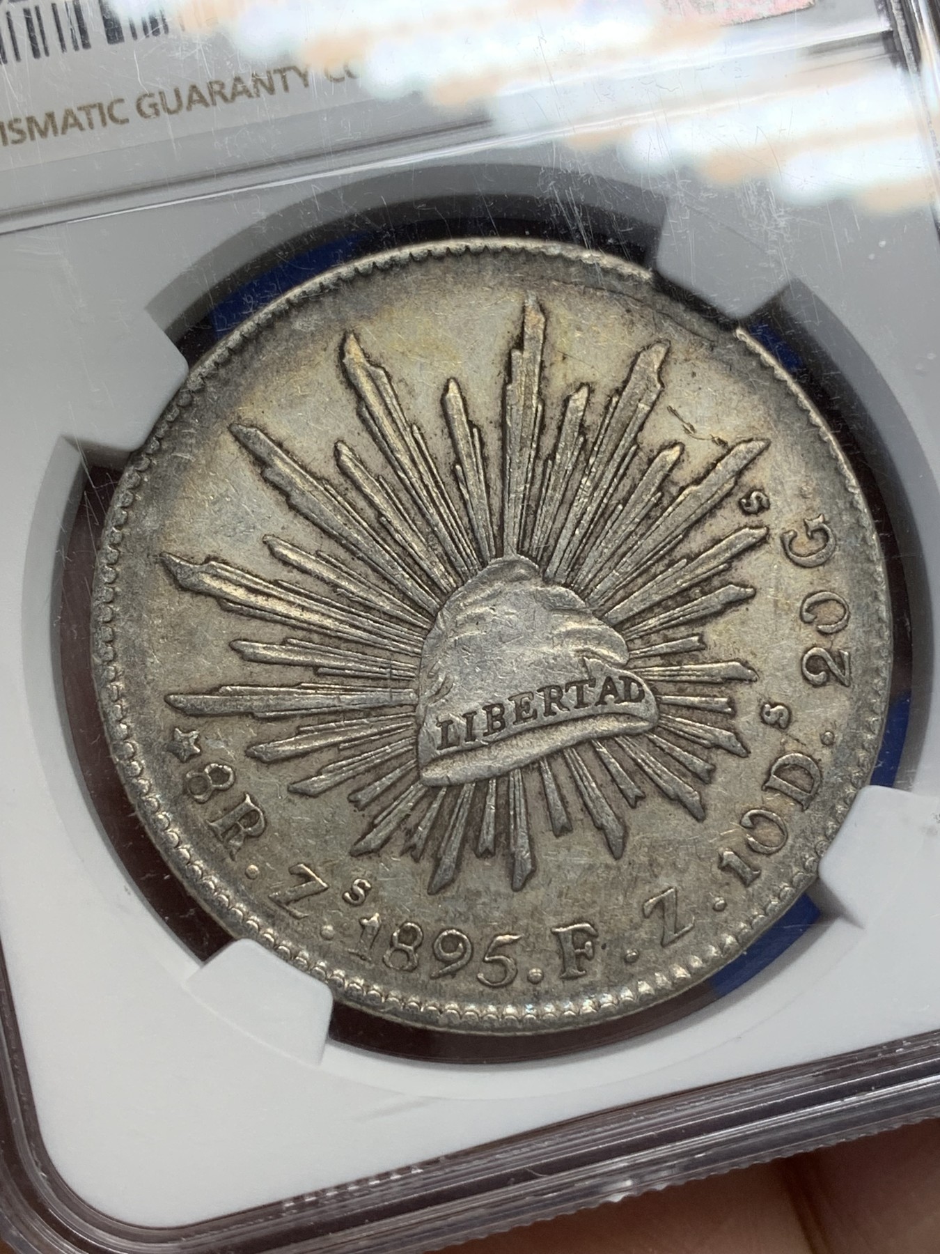 《竞宝斋》第216场-周日，周一 2场 (全场包邮) NGC-AU 墨西哥 1895ZS FZ 鹰洋 8里亚尔 花边大银币