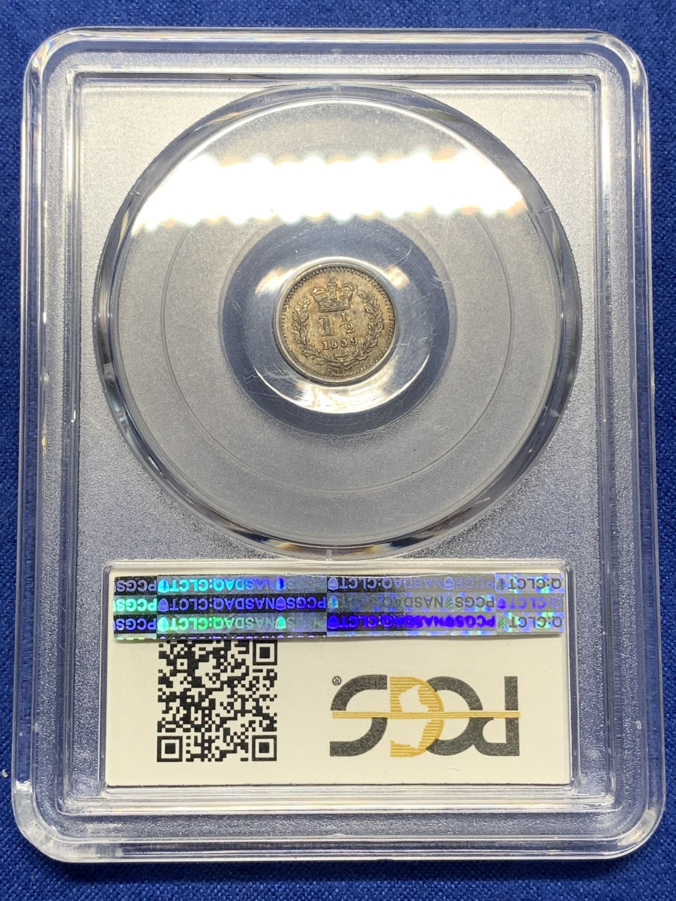 《竞宝斋》第216场-周日，周一 2场 (全场包邮) 亚军分 PCGS-MS64 英国1839年维多利亚1.5便士银币 好彩 少见品种 盒子左上角有磕，不影响币