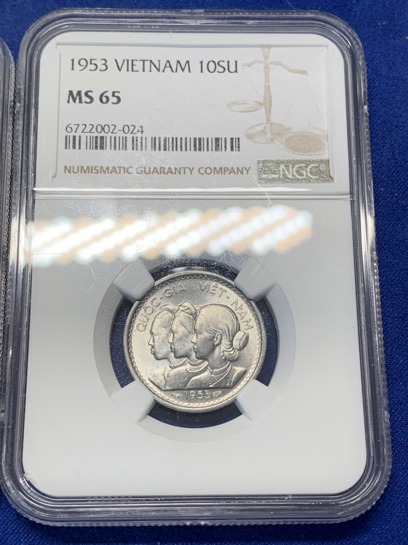《竞宝斋》第216场-周日，周一 2场 (全场包邮) NGC MS65 越南 1953年 3姐妹 全65分 3枚一套 状态难得 可藏