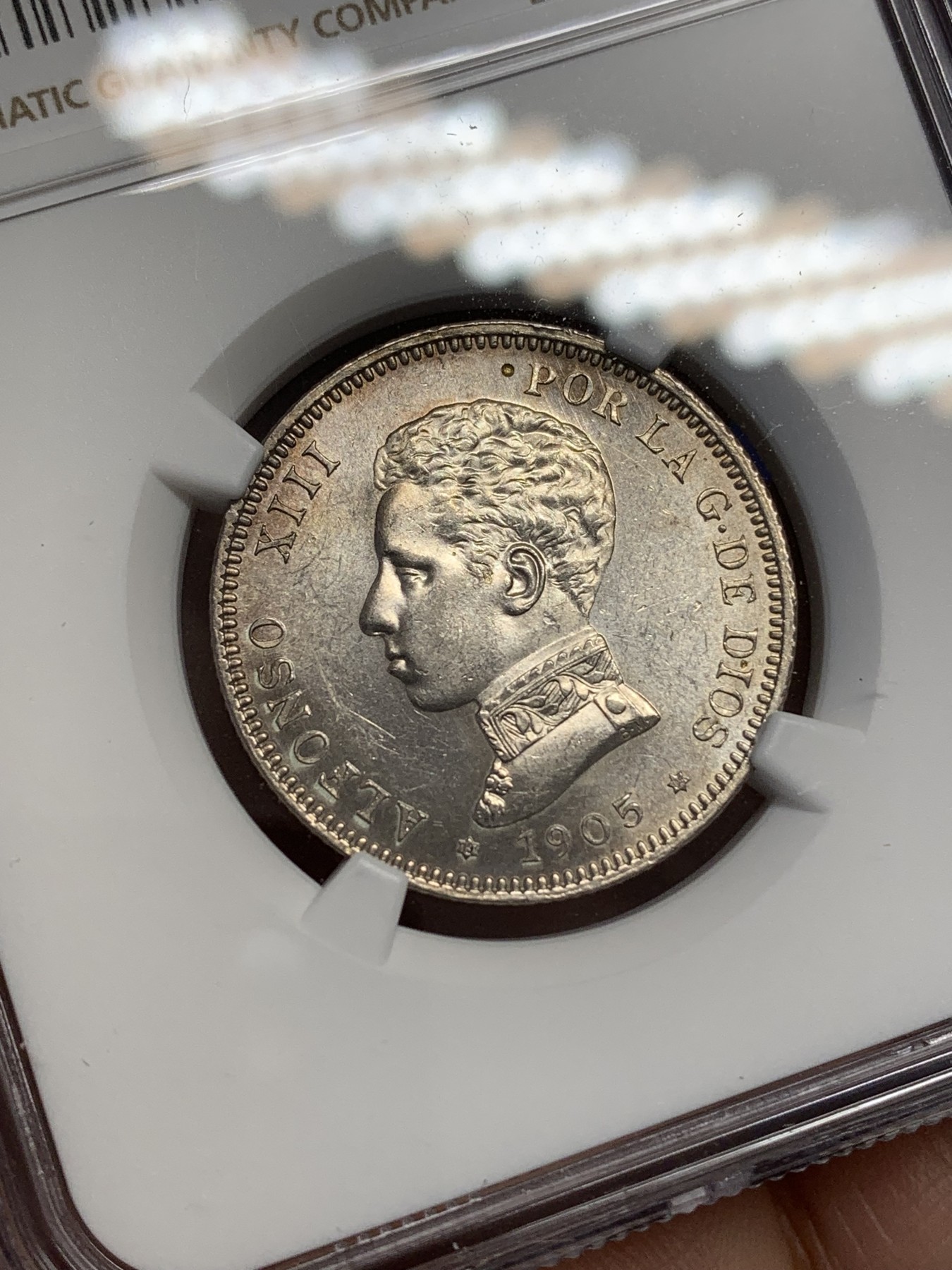 《竞宝斋》第216场-周日，周一 2场 (全场包邮) NGC-MS61 西班牙1905阿方索十三世2比塞塔银币